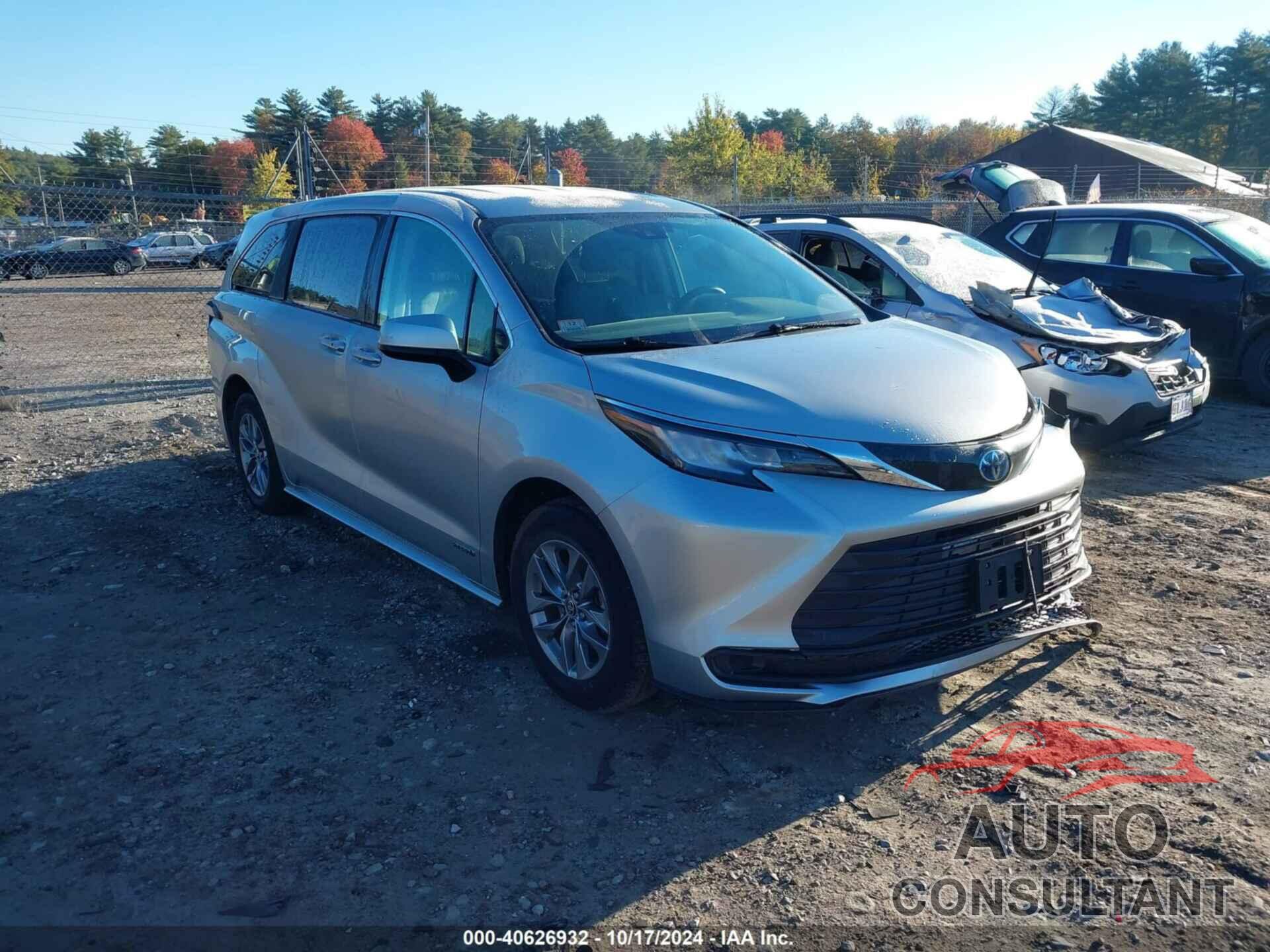 TOYOTA SIENNA 2021 - 5TDKSKFC5MS006332