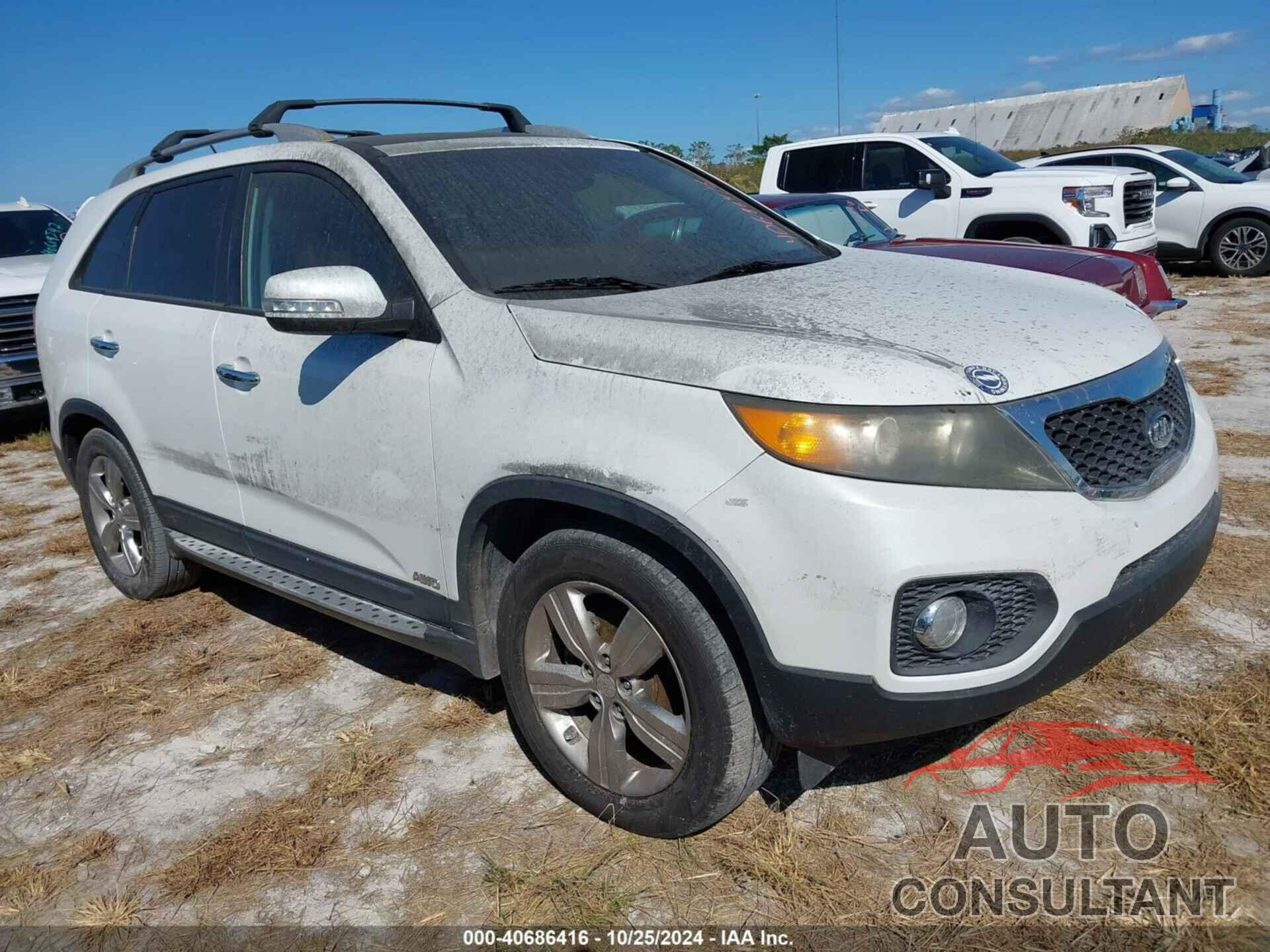 KIA SORENTO 2012 - 5XYKUDA21CG234571