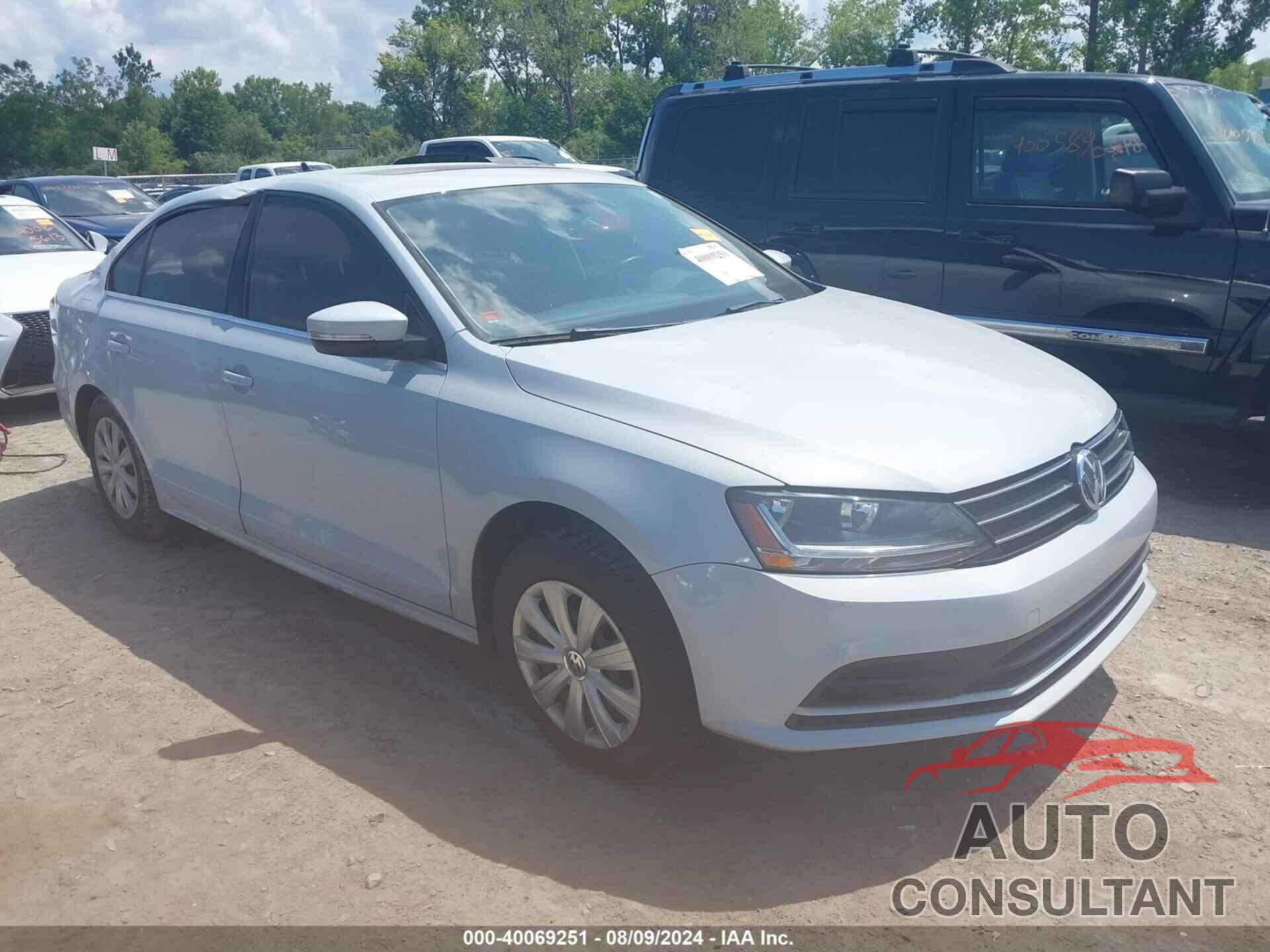 VOLKSWAGEN JETTA 2017 - 3VWDB7AJ8HM365253