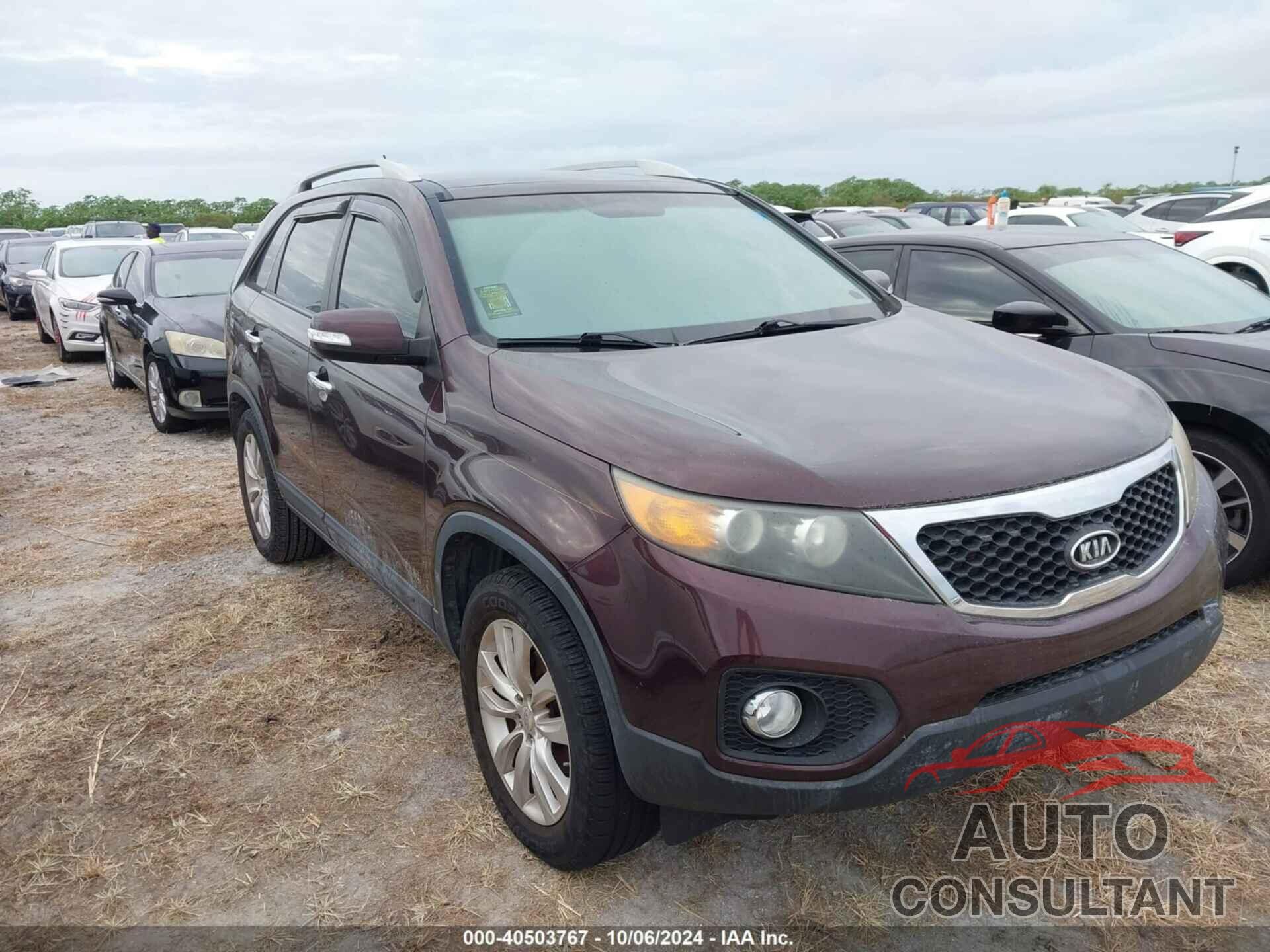 KIA SORENTO 2011 - 5XYKU4A26BG081068