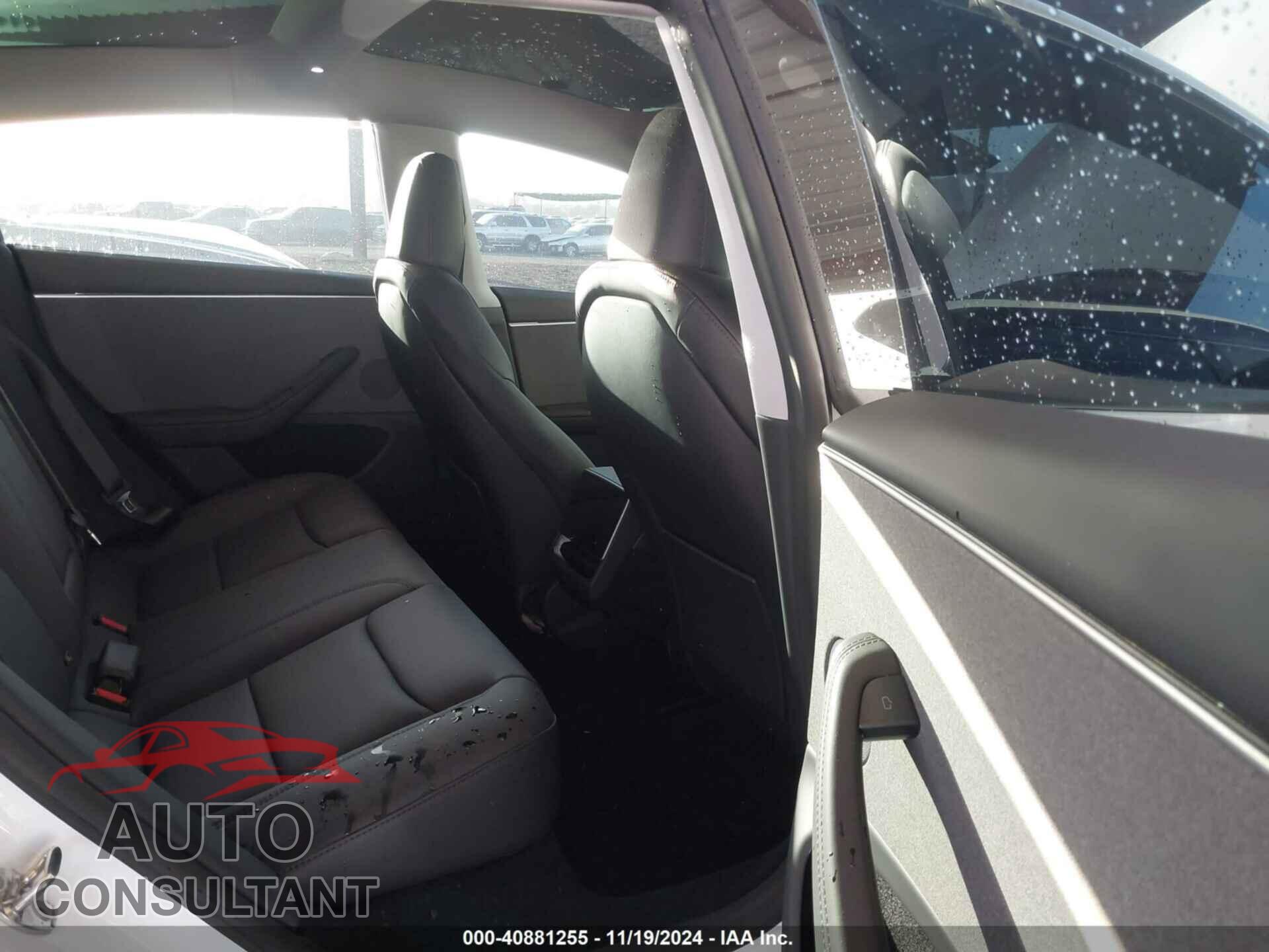 TESLA MODEL 3 2024 - 5YJ3E1EA0RF855902