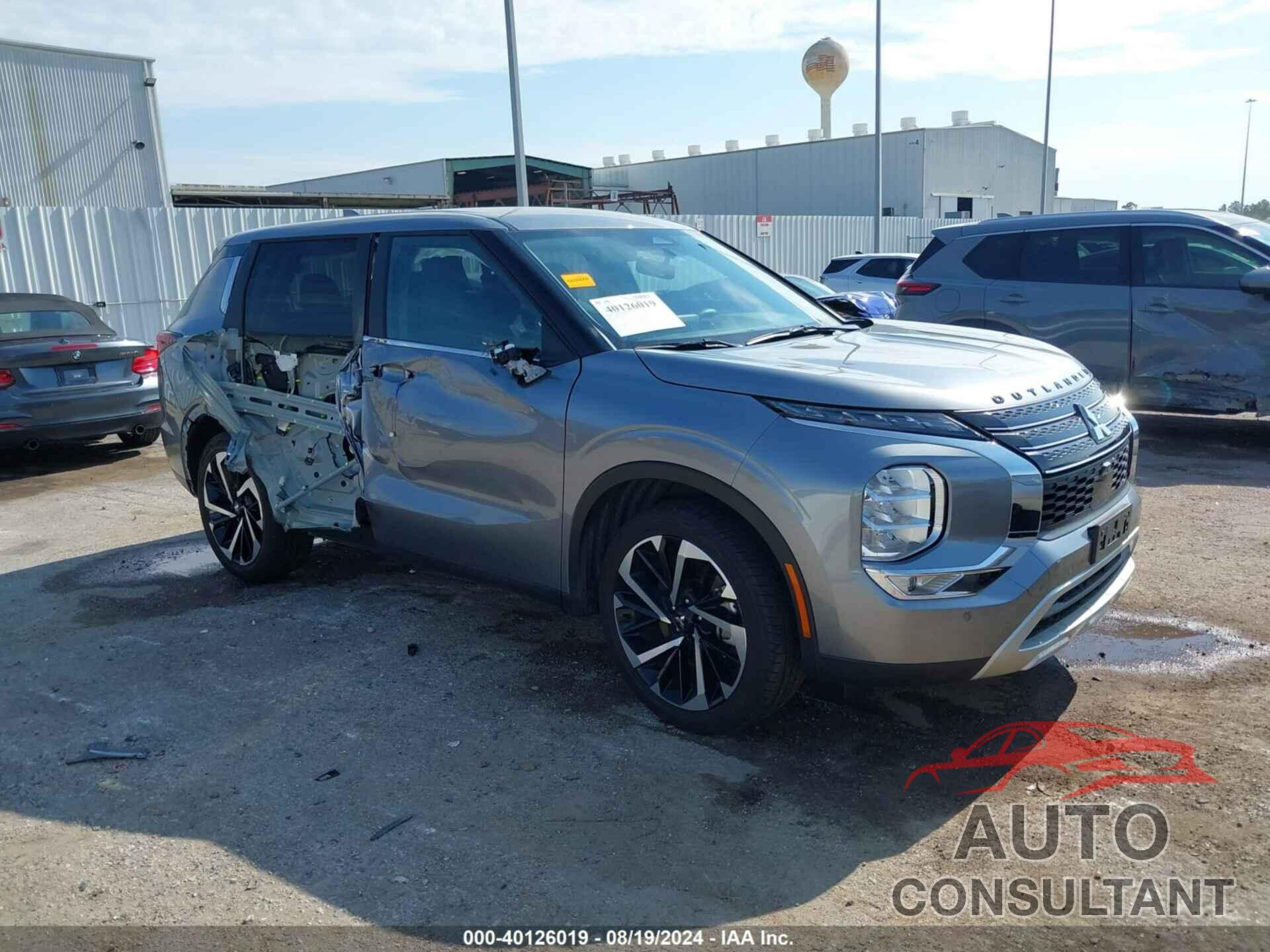 MITSUBISHI OUTLANDER 2023 - JA4J3UA81PZ061820