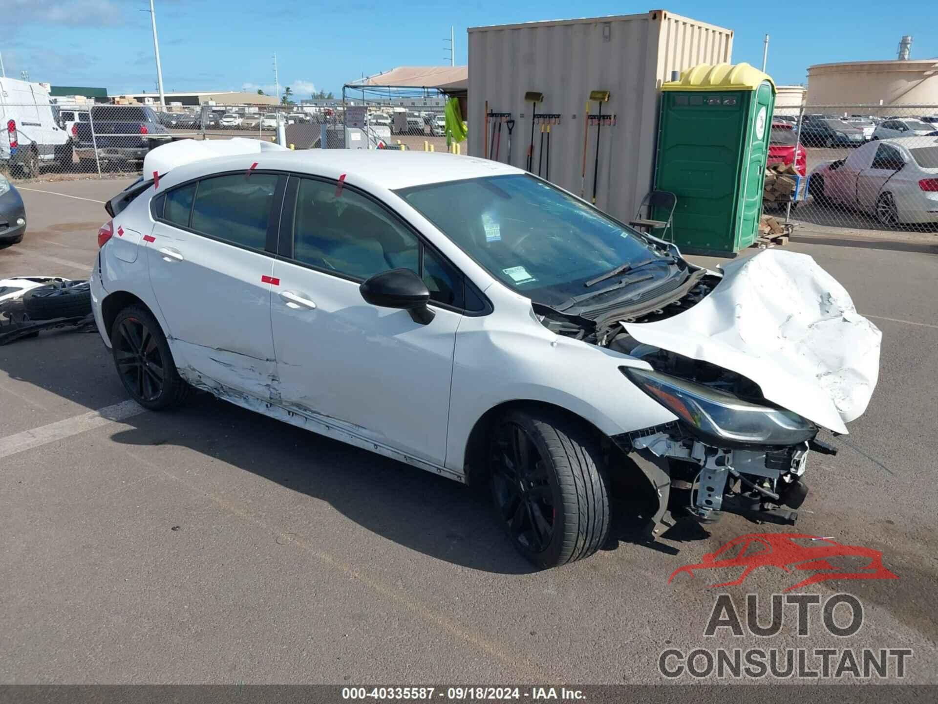 CHEVROLET CRUZE 2018 - 3G1BE6SM3JS648481