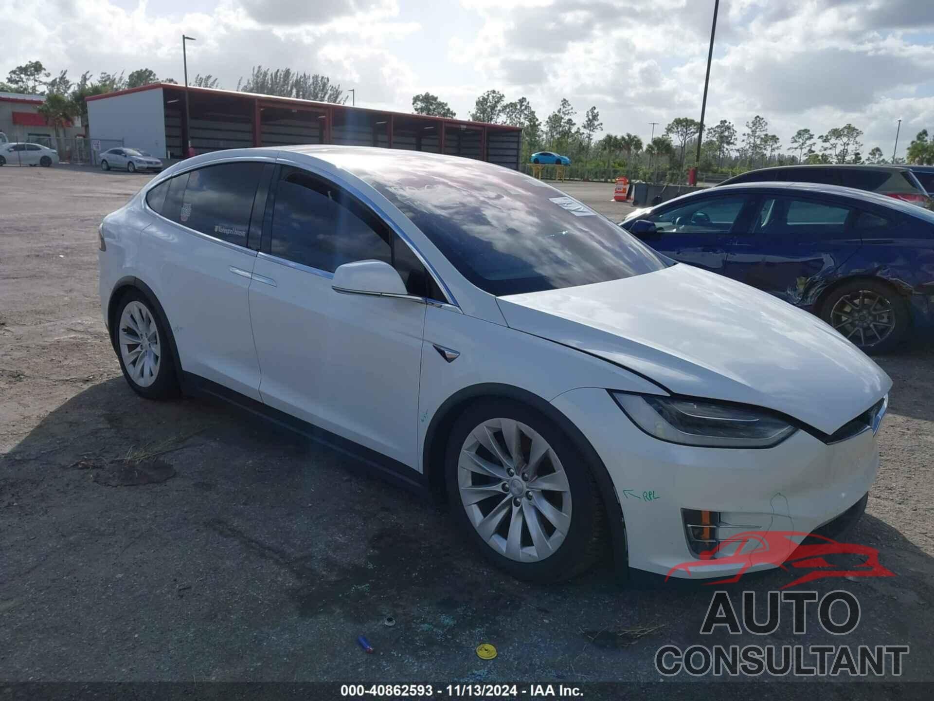 TESLA MODEL X 2021 - 5YJXCAE25MF323408