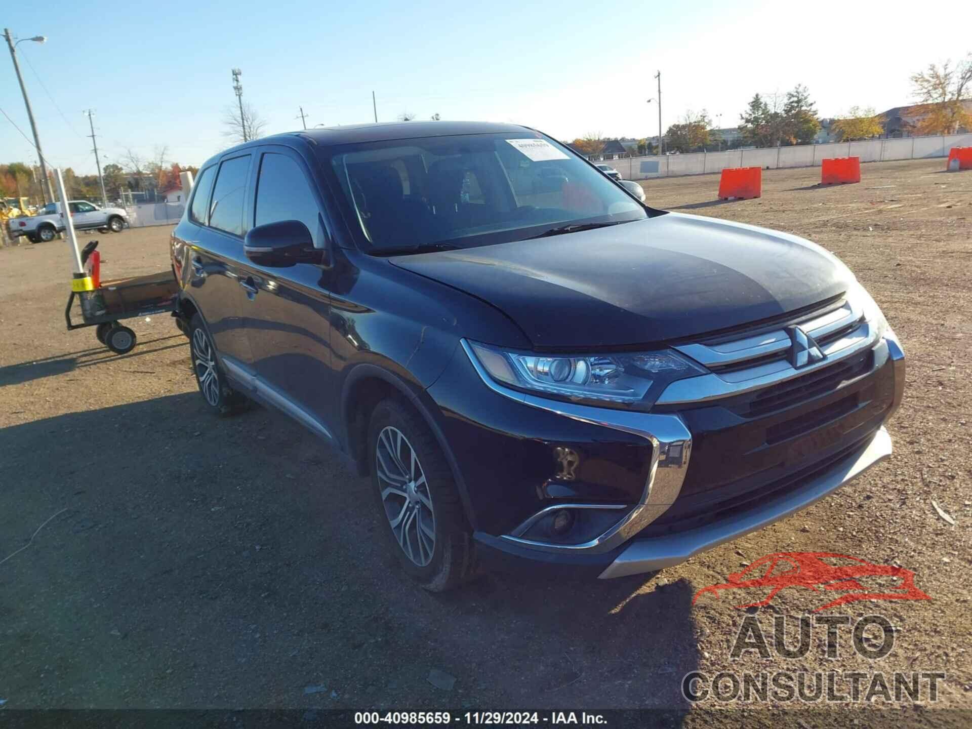 MITSUBISHI OUTLANDER 2018 - JA4AD3A31JJ001361