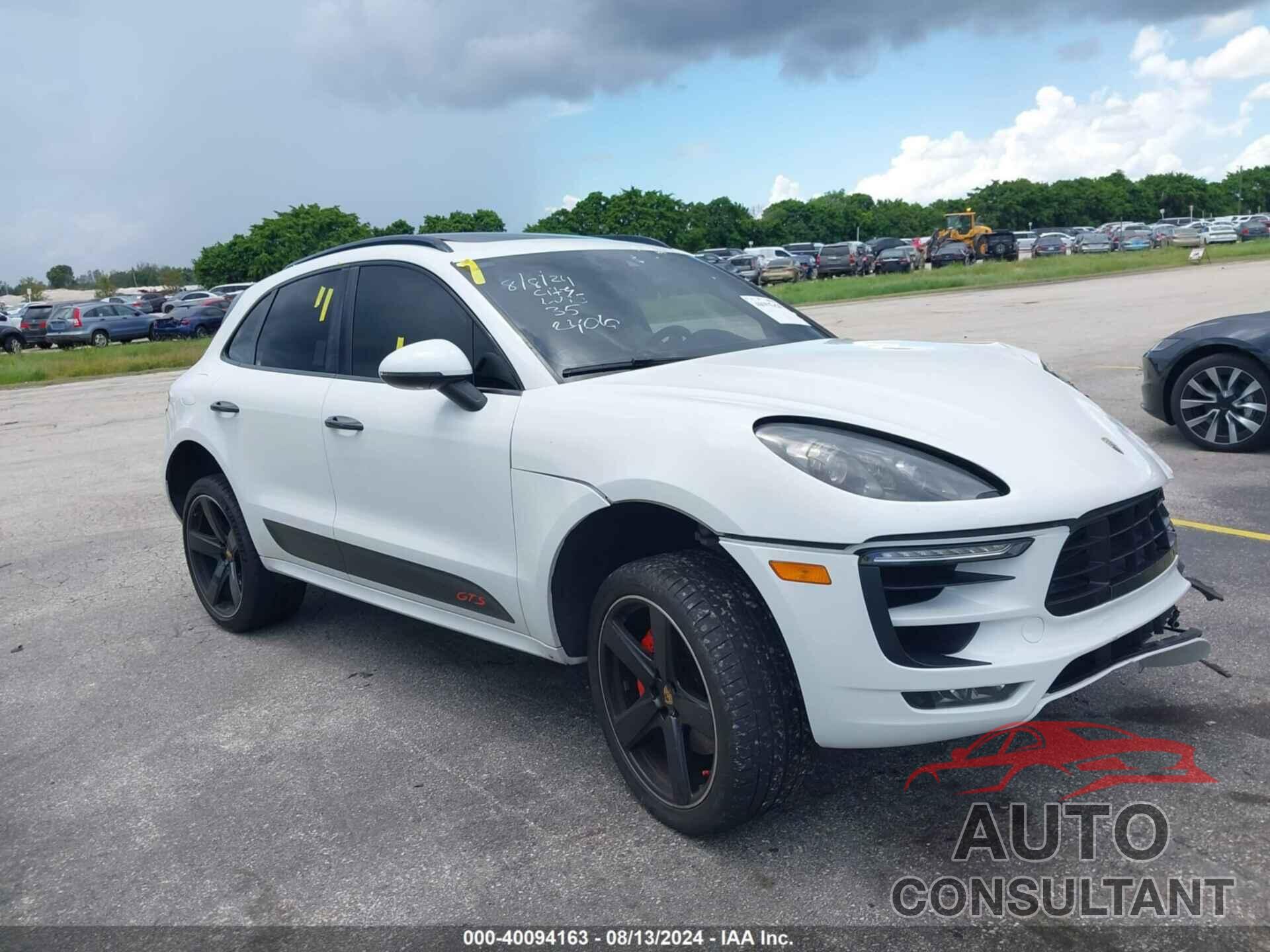 PORSCHE MACAN 2018 - WP1AG2A57JLB62406