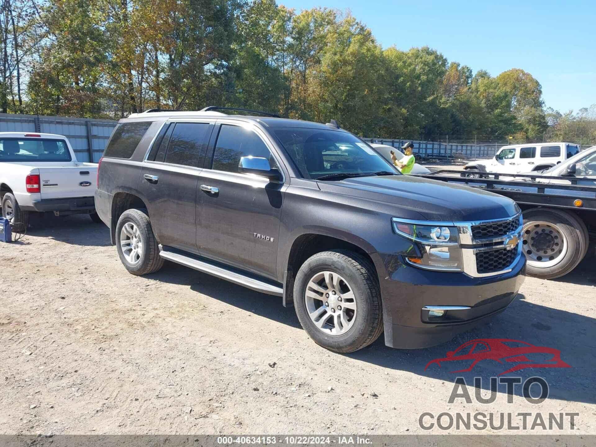 CHEVROLET TAHOE 2017 - 1GNSCAKC8HR112122