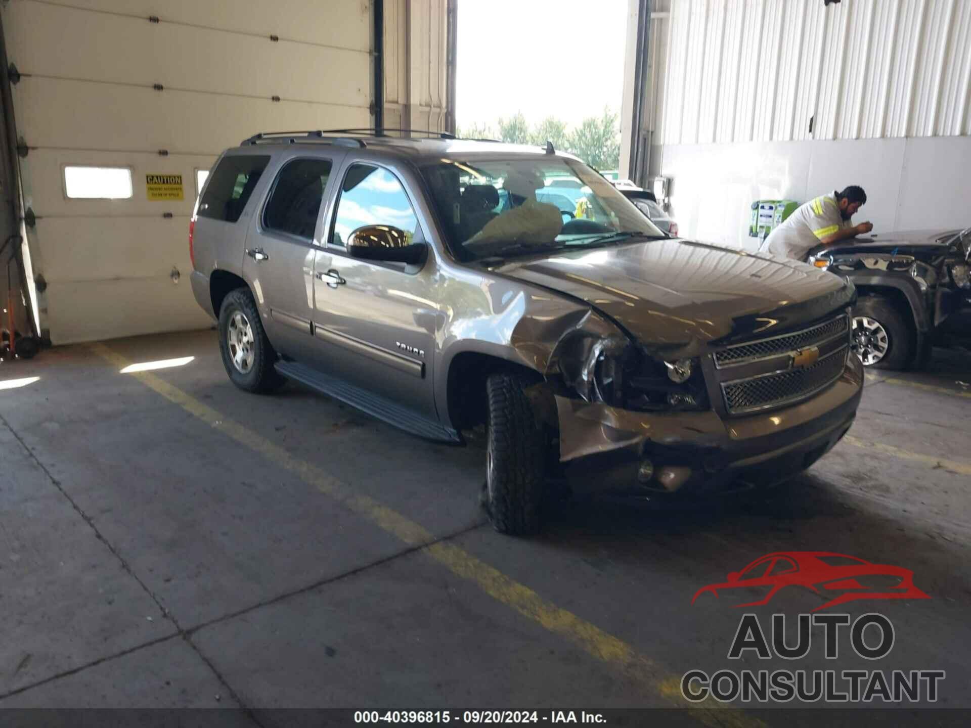 CHEVROLET TAHOE 2013 - 1GNSKBE01DR235782