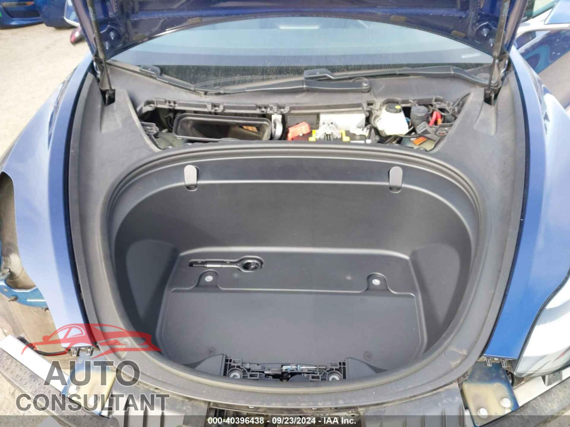 TESLA MODEL 3 2019 - 5YJ3E1EB3KF433122