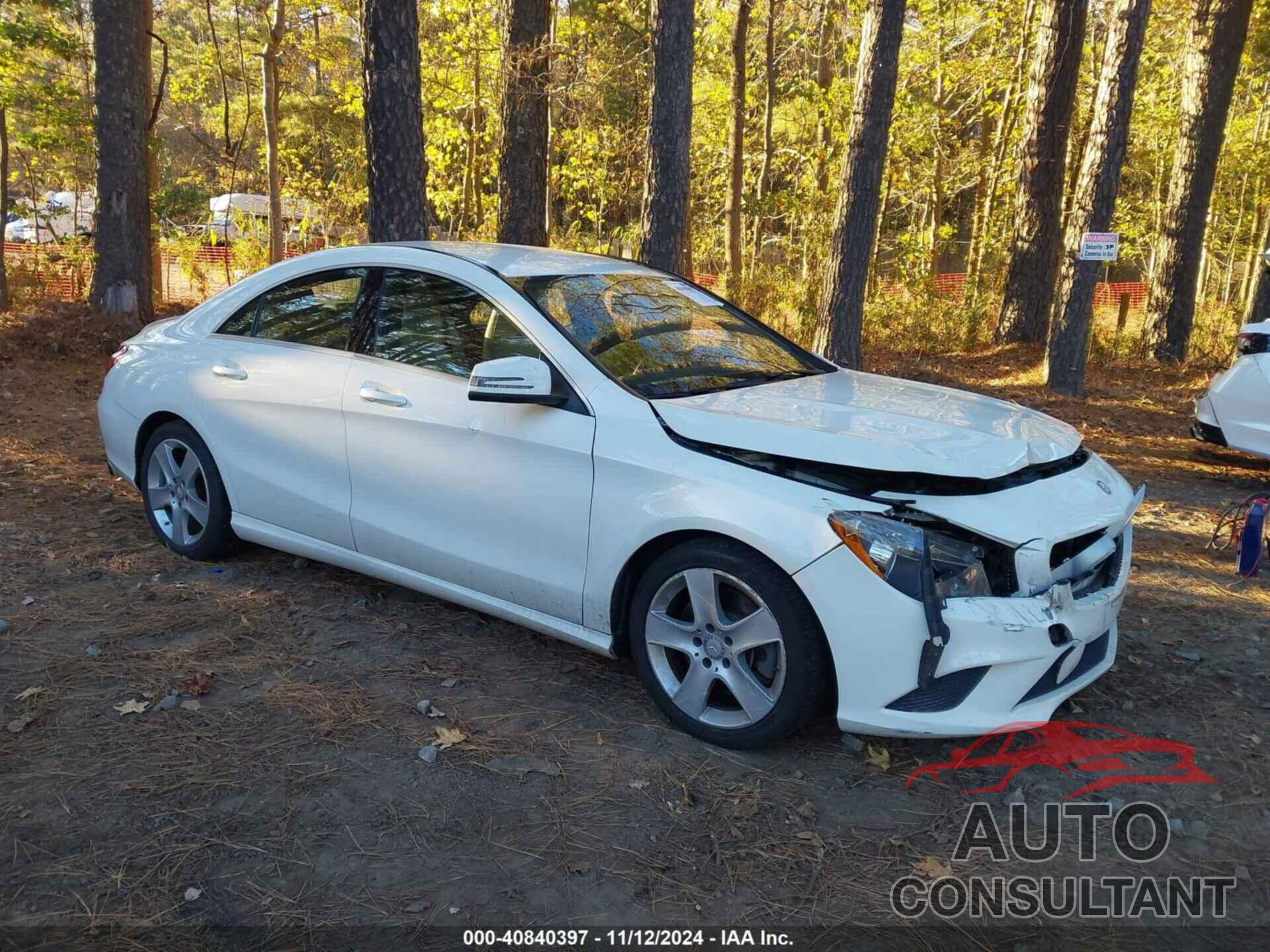 MERCEDES-BENZ CLA 250 2015 - WDDSJ4EB8FN212198