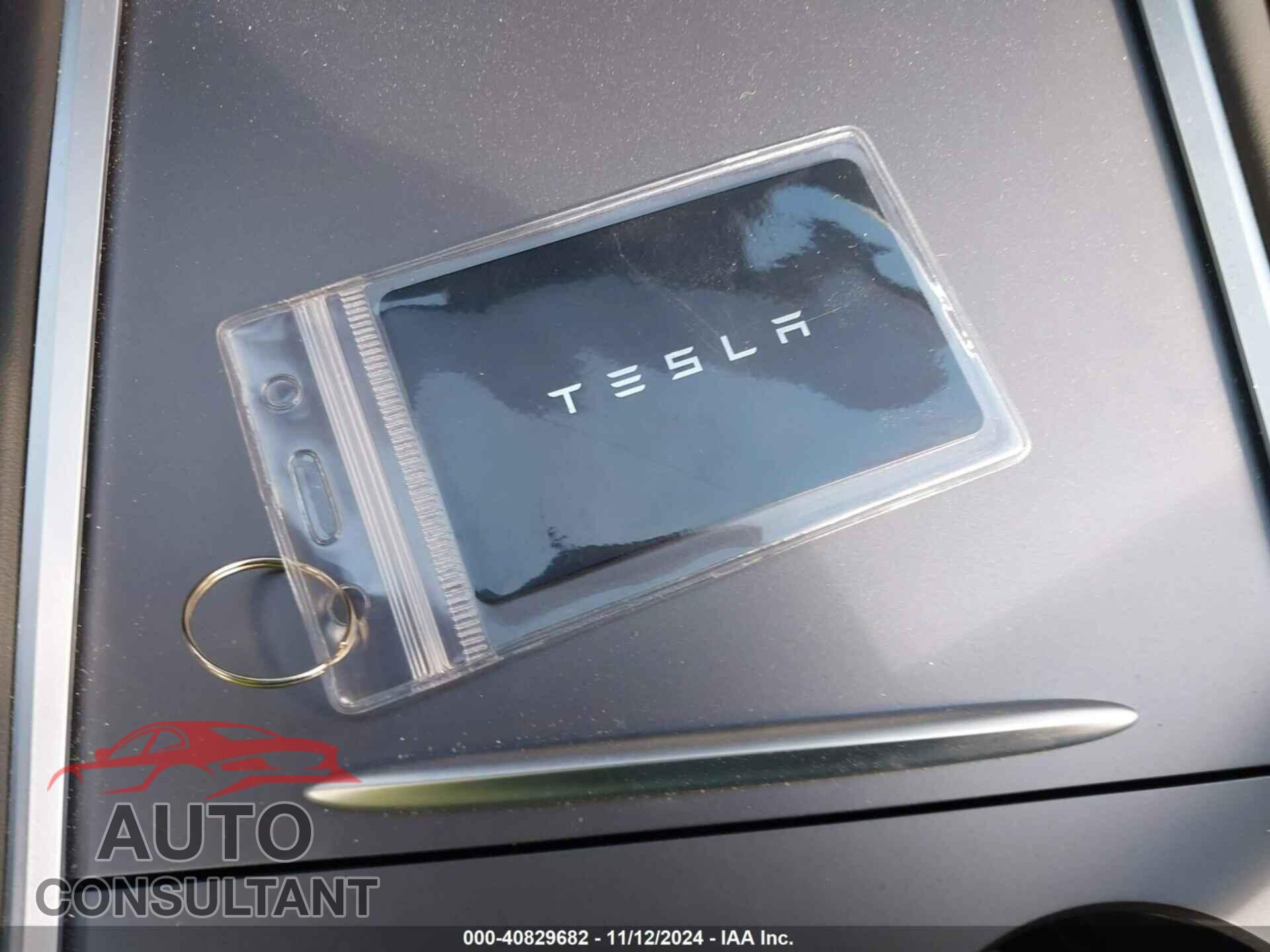 TESLA MODEL 3 2023 - 5YJ3E1EA5PF648404