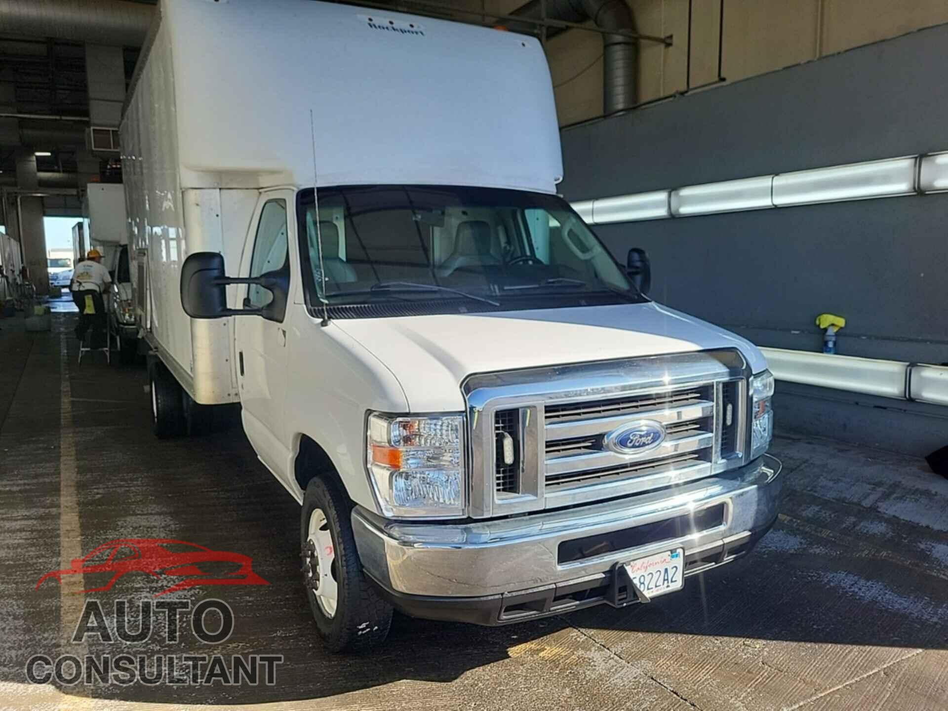 FORD ECONOLINE 2016 - 1FDXE4FS7GDC17026
