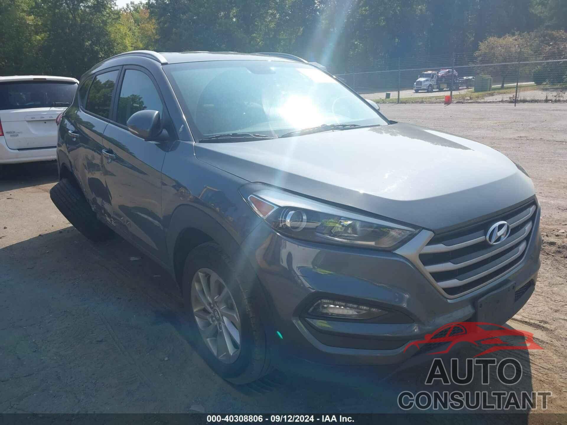 HYUNDAI TUCSON 2017 - KM8J3CA45HU445171