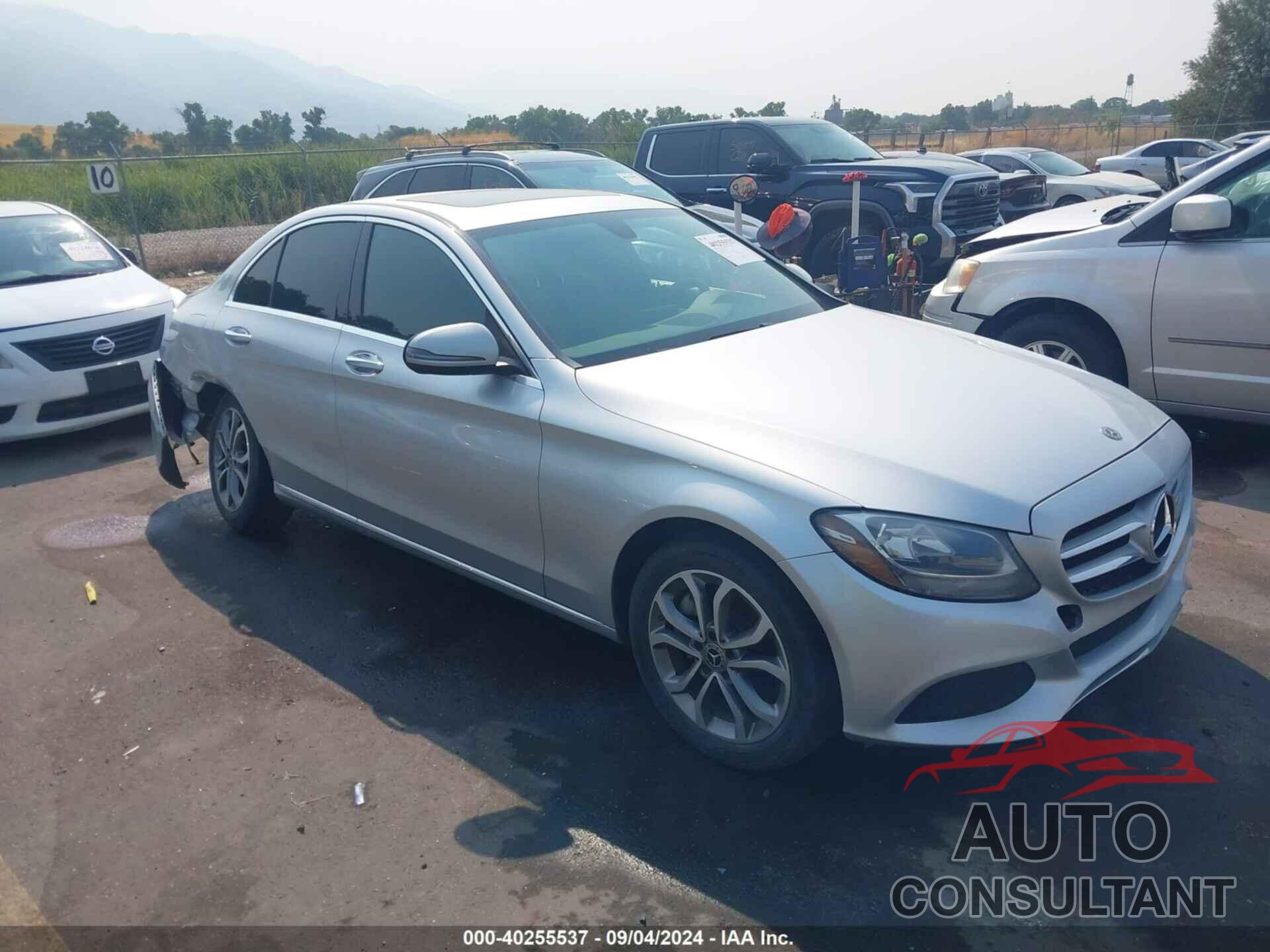 MERCEDES-BENZ C 300 2018 - 55SWF4KB8JU242860