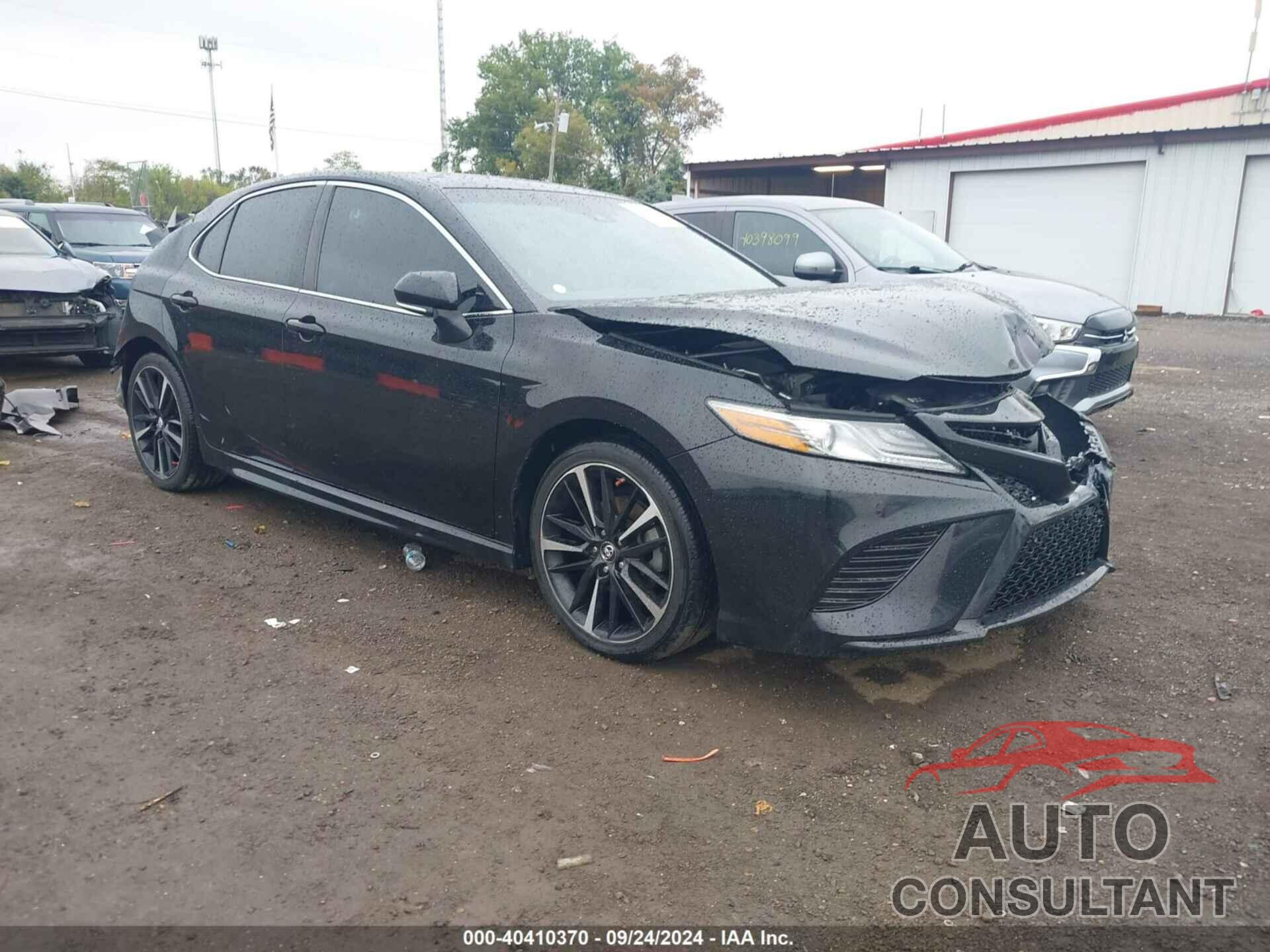 TOYOTA CAMRY 2018 - 4T1B61HK8JU125918