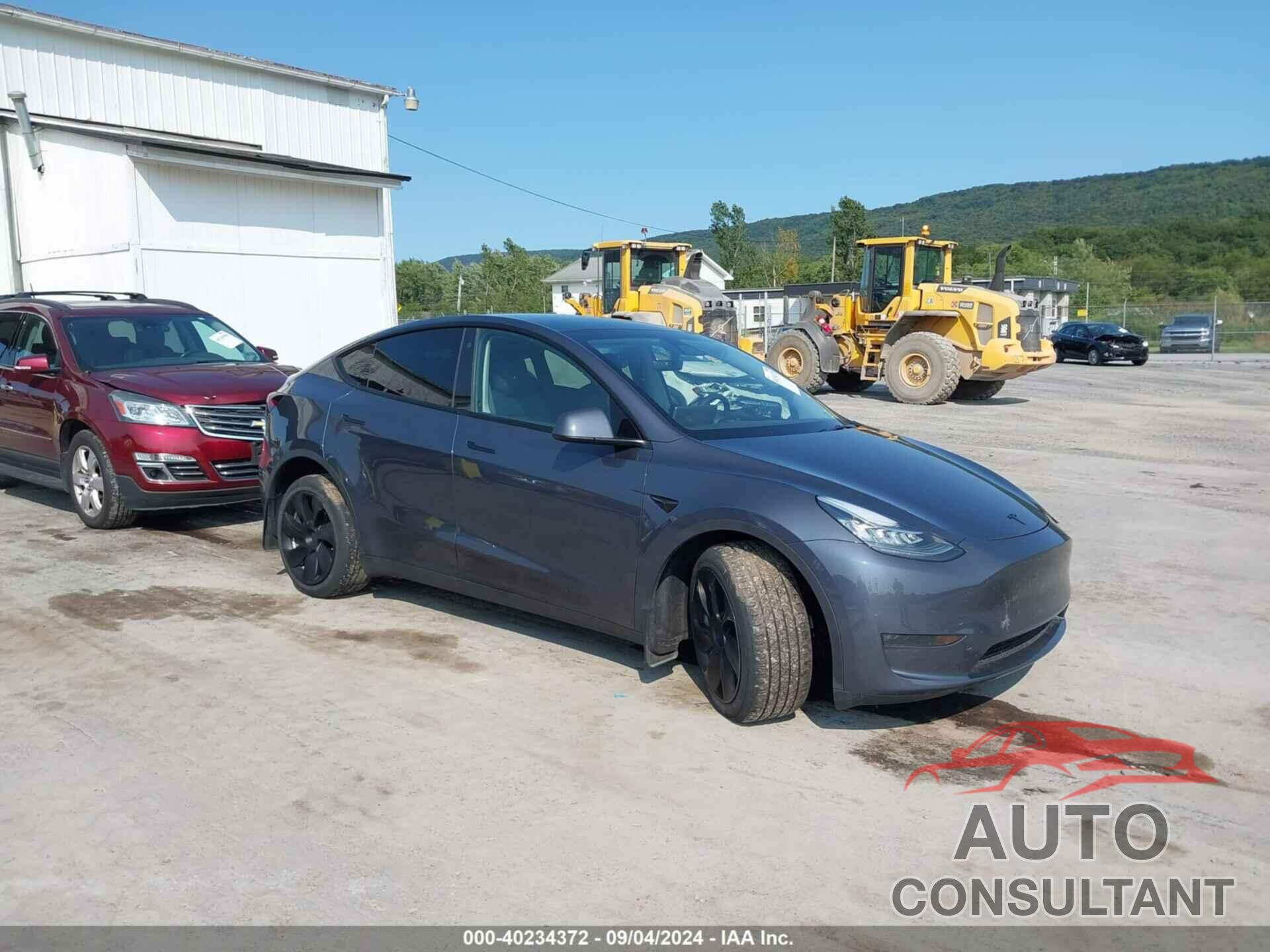 TESLA MODEL Y 2023 - 7SAYGDEE4PA103251