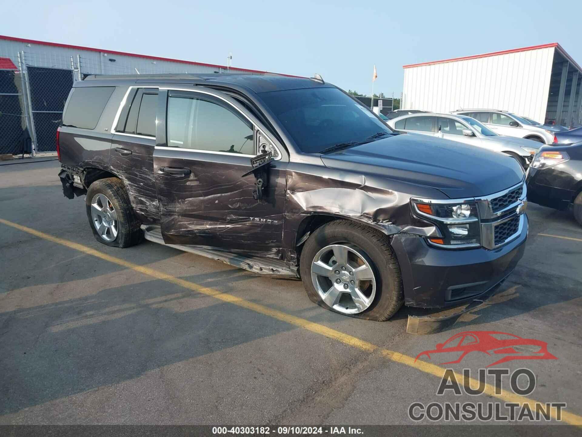 CHEVROLET TAHOE 2017 - 1GNSCBKC8HR378035