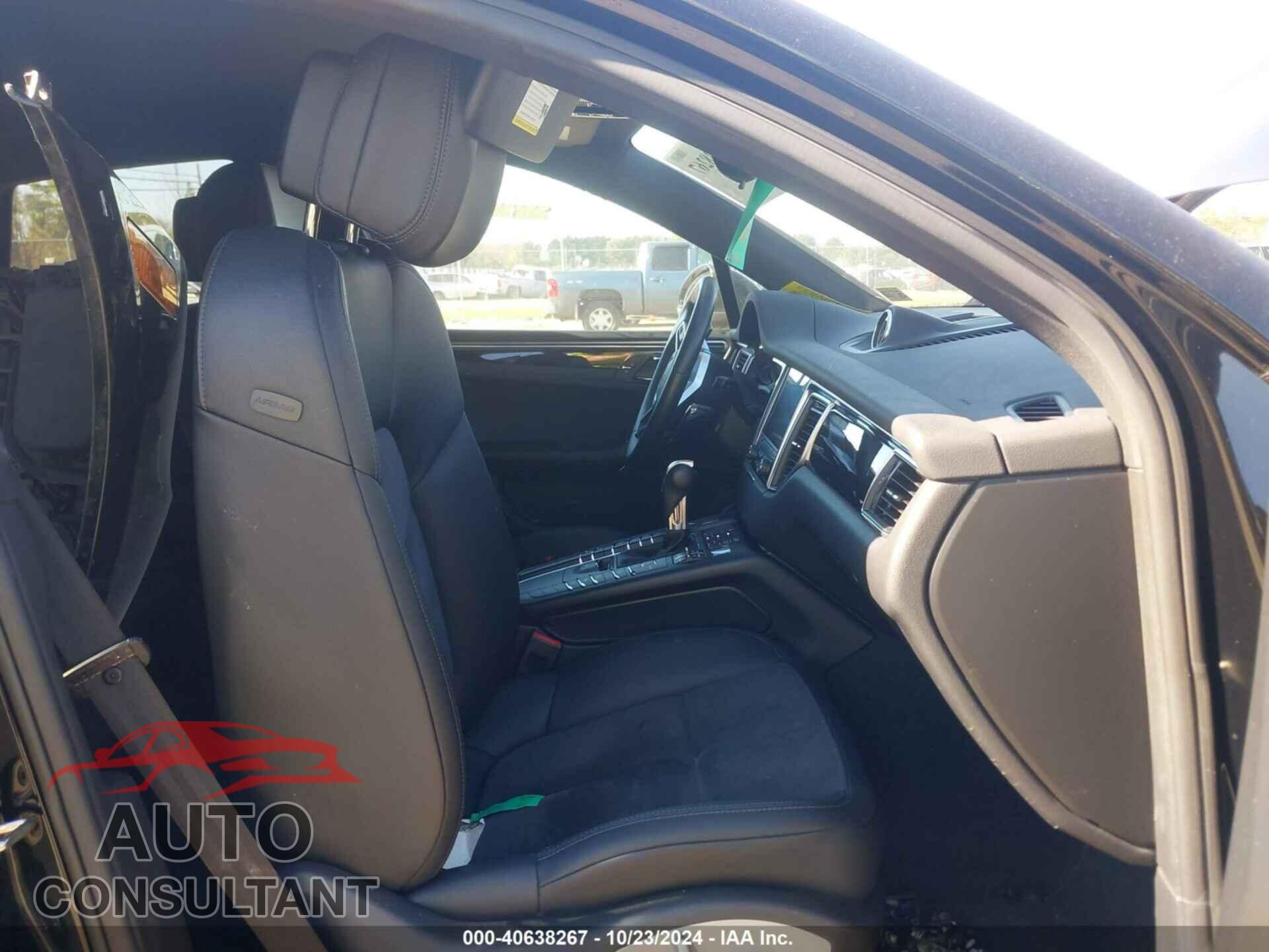 PORSCHE MACAN 2017 - WP1AA2A52HLB83210