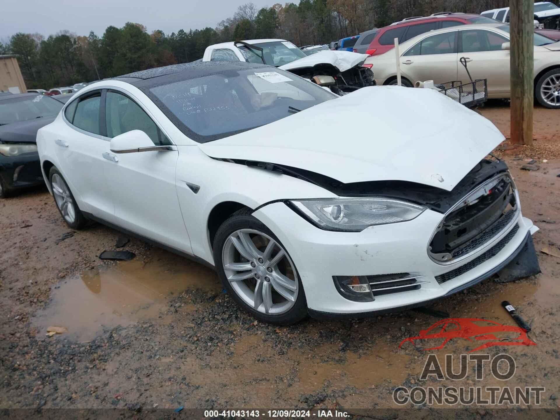 TESLA MODEL S 2013 - 5YJSA1CN6DFP22955