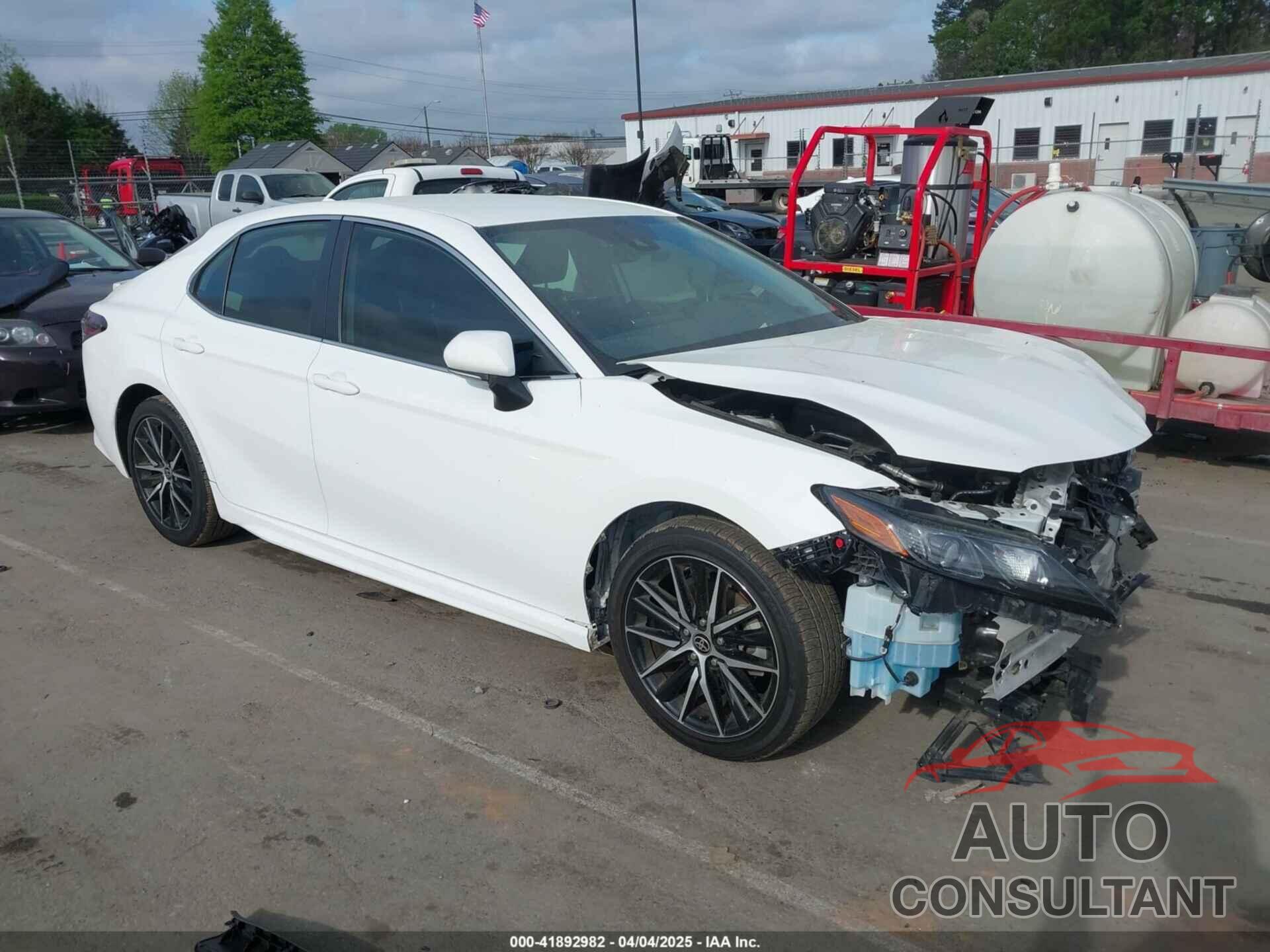 TOYOTA CAMRY 2022 - 4T1G11AK6NU066677