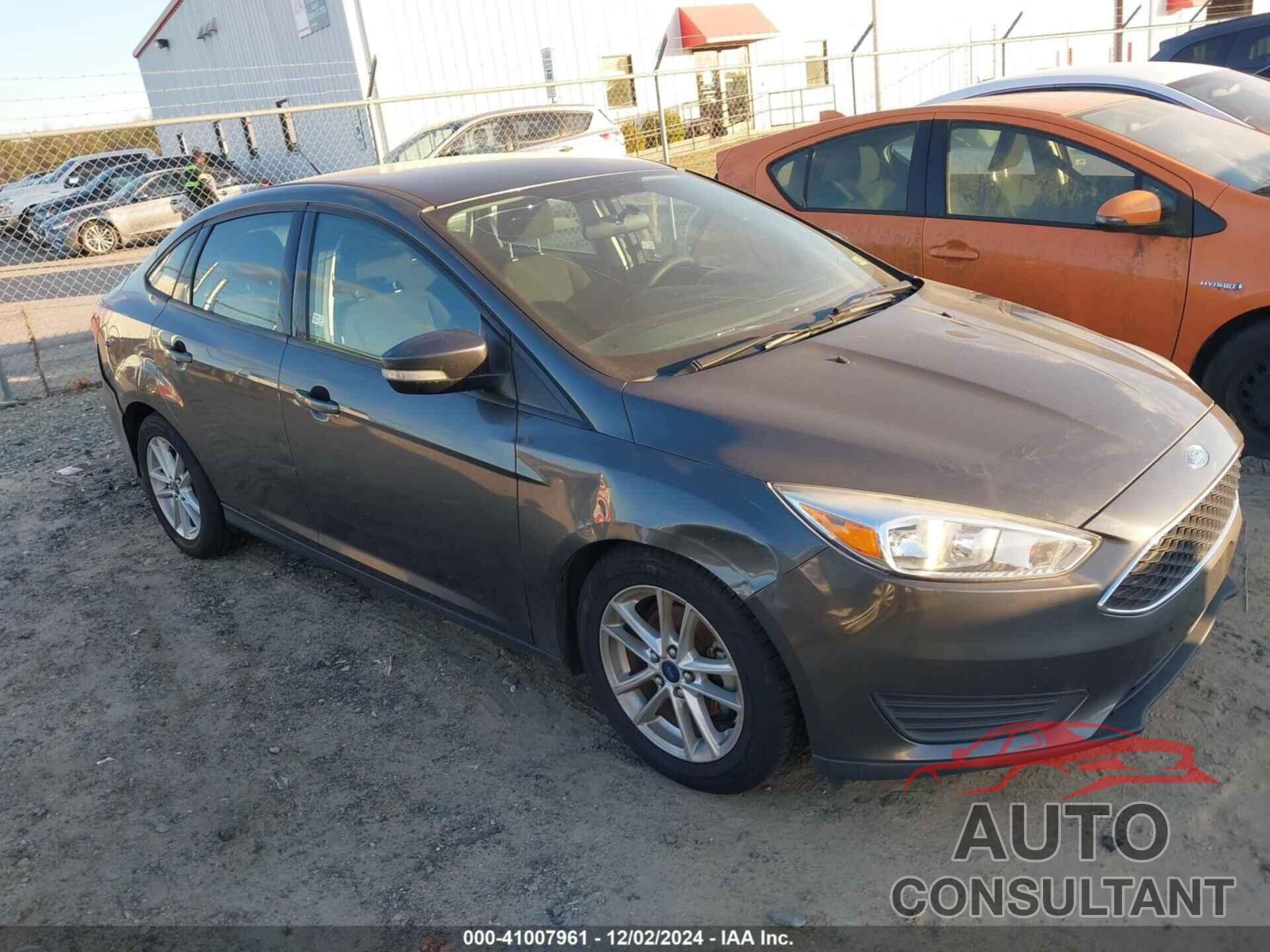 FORD FOCUS 2015 - 1FADP3F25FL382384