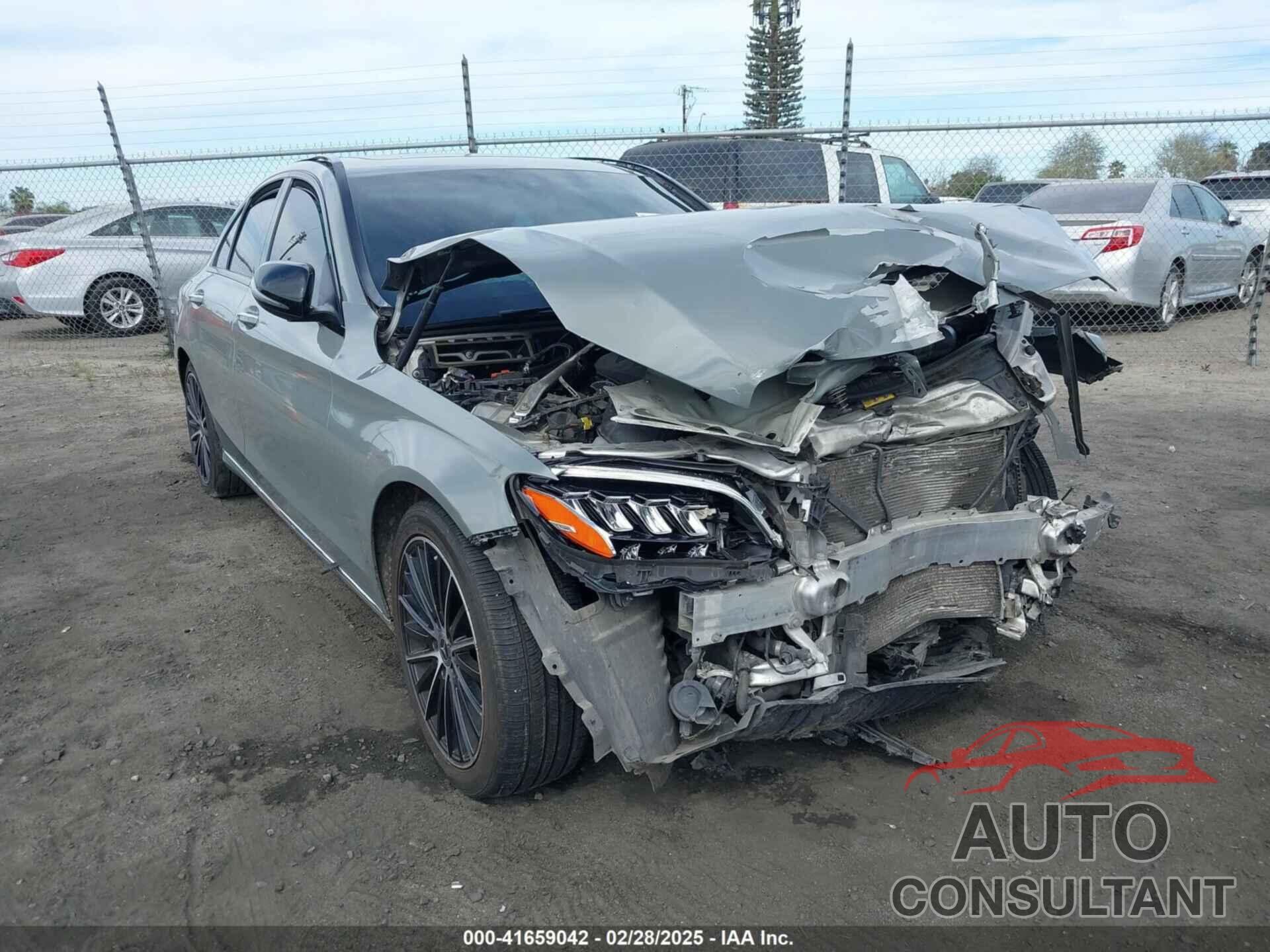 MERCEDES-BENZ C 300 2020 - 55SWF8DB5LU329462