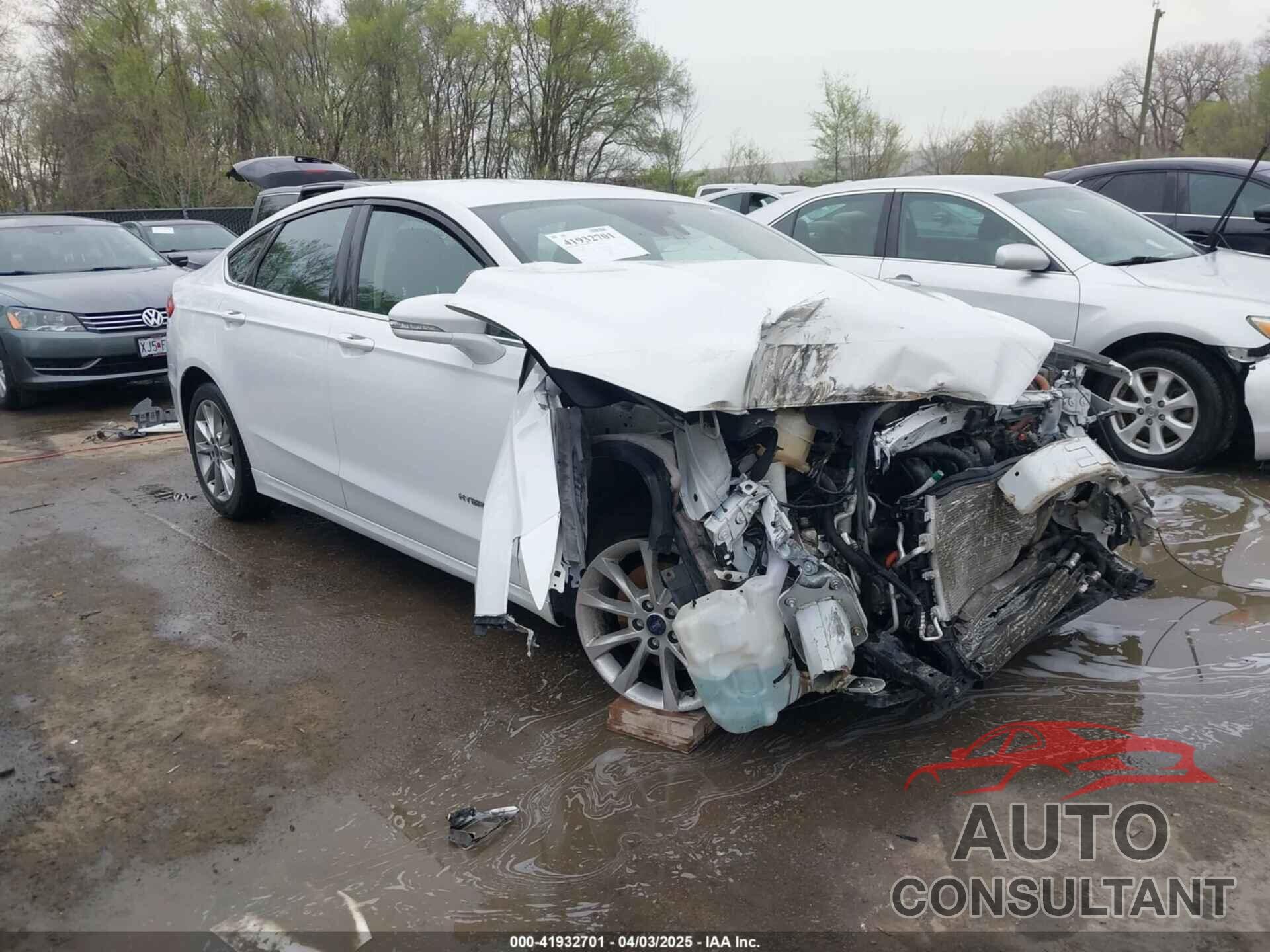 FORD FUSION HYBRID 2017 - 3FA6P0LU1HR301107