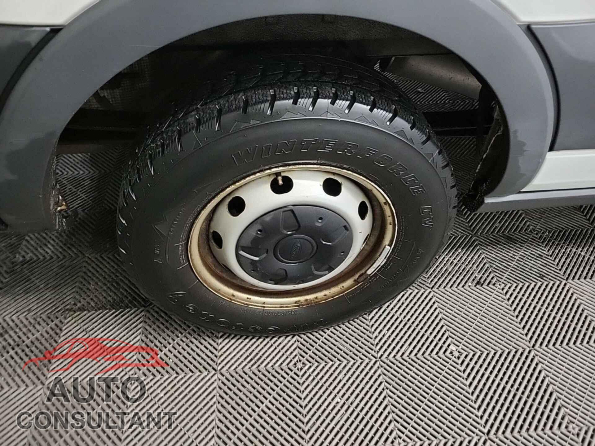 FORD TRANSIT-150 2015 - 1FTNE2YM0FKB32277
