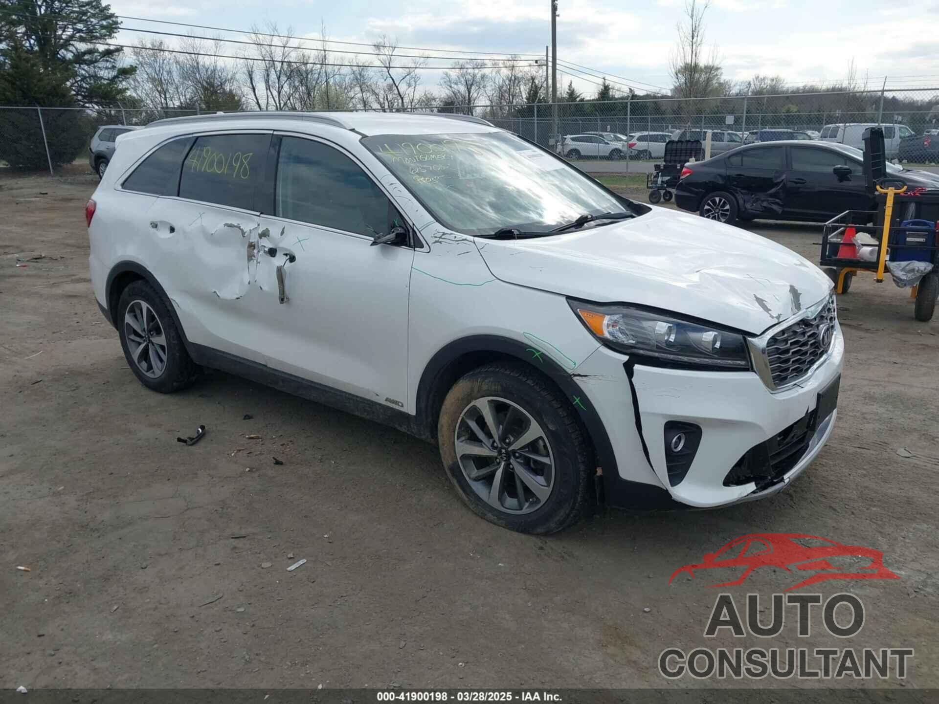 KIA SORENTO 2019 - 5XYPHDA51KG500108