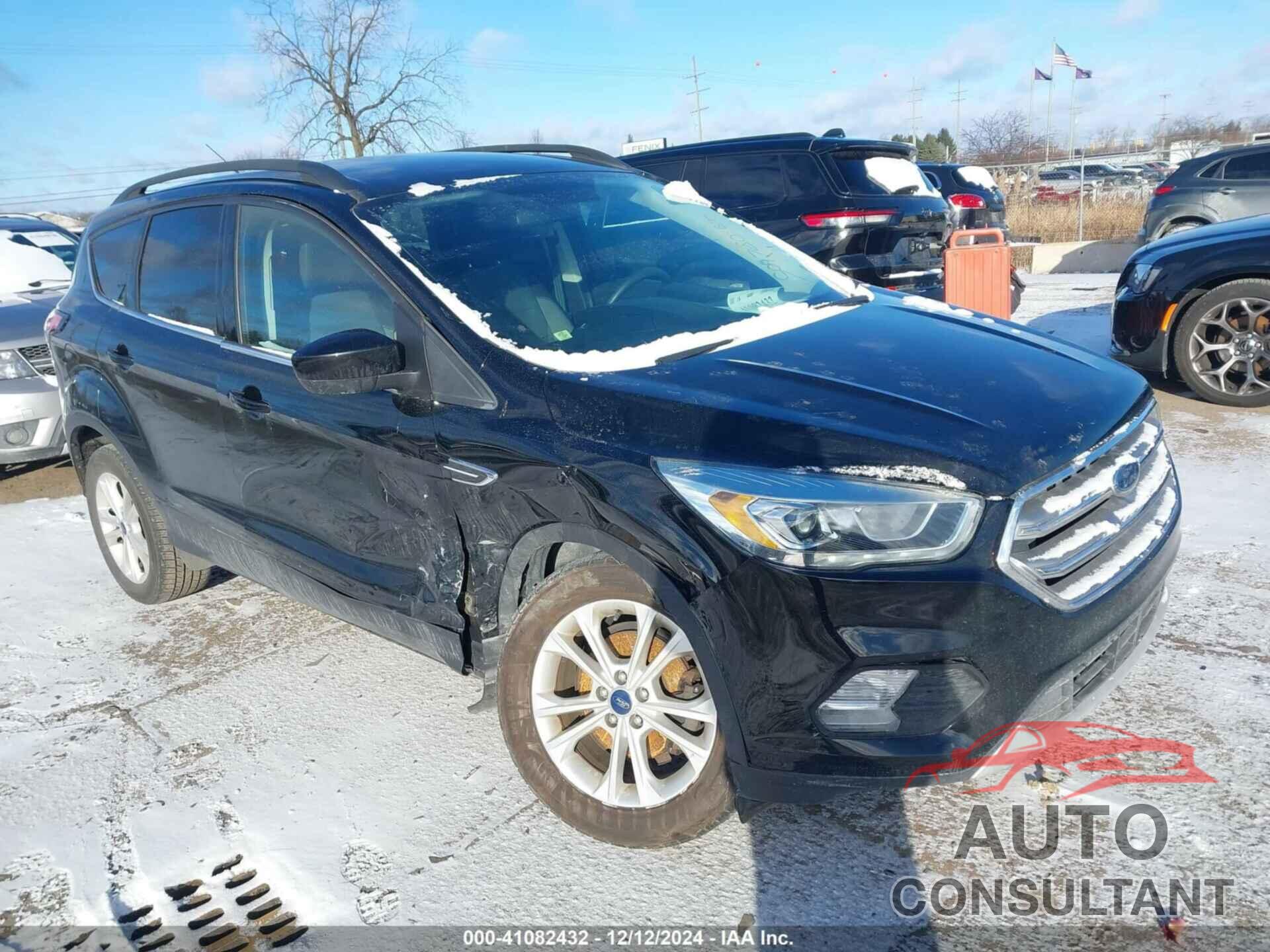 FORD ESCAPE 2017 - 1FMCU0GD7HUC09780