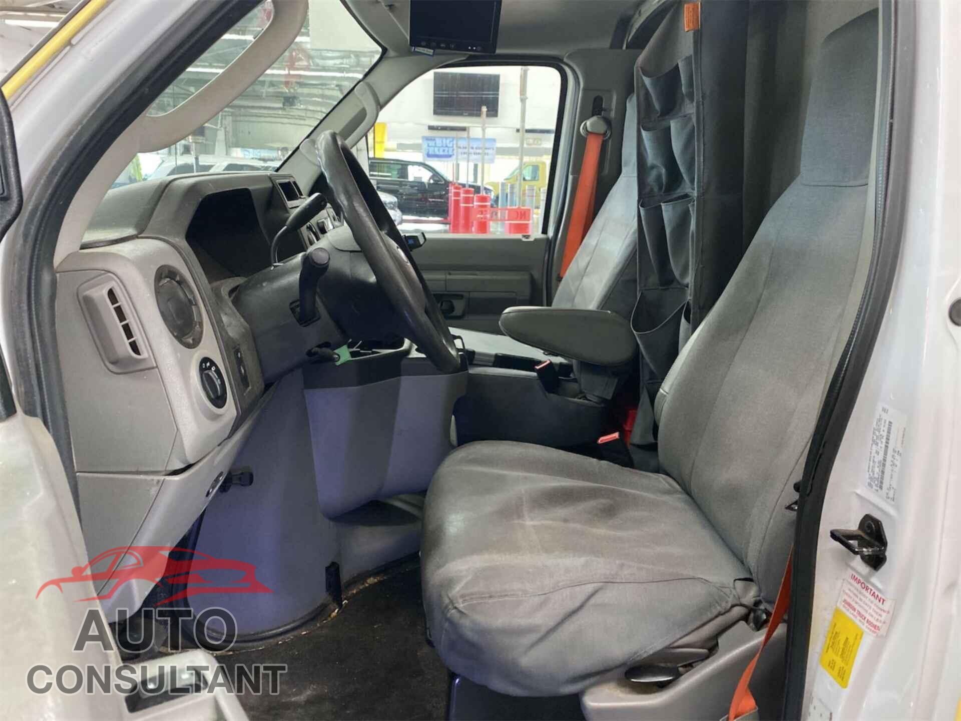 FORD E-450 CUTAWAY 2018 - 1FDXE4FS1JDC33262