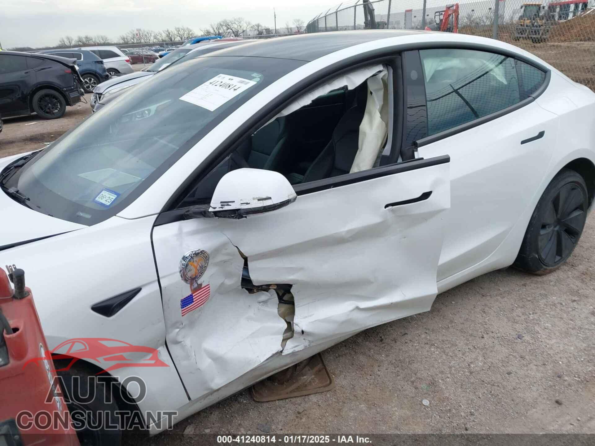 TESLA MODEL 3 2024 - 5YJ3E1EA2RF729704