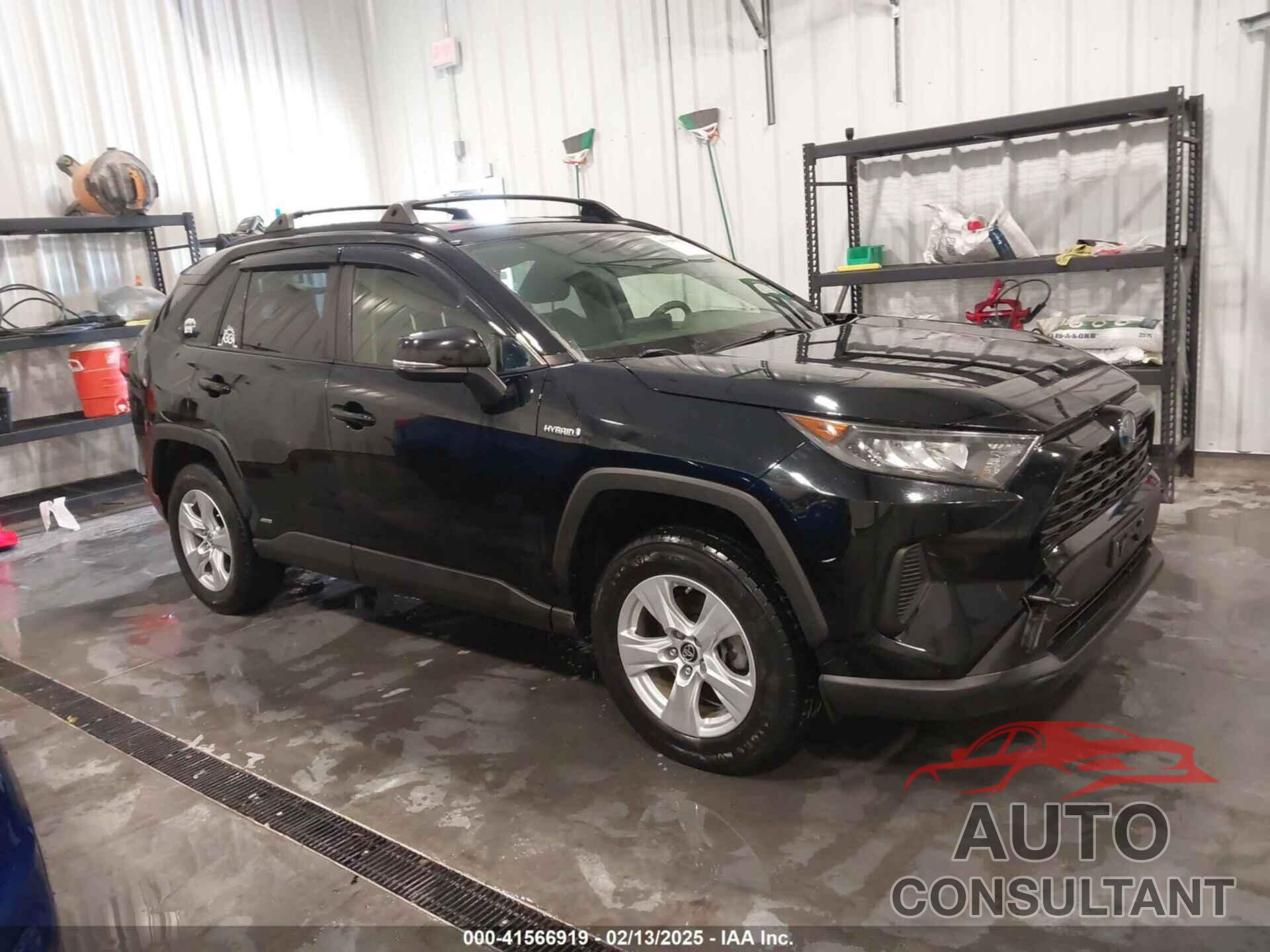 TOYOTA RAV4 HYBRID 2019 - JTMMWRFV8KD008298