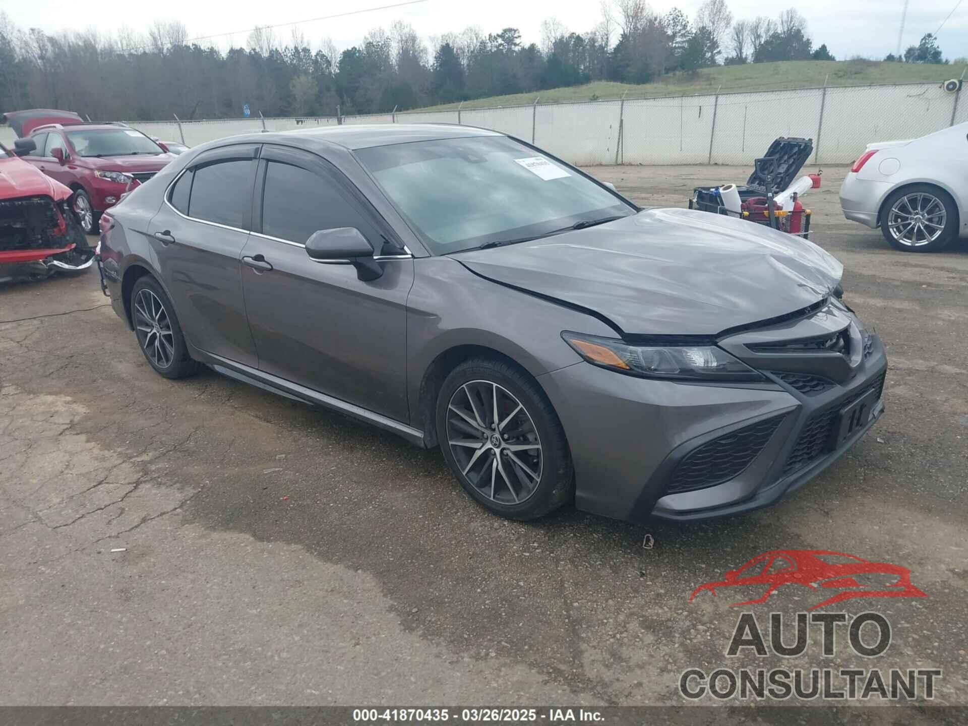 TOYOTA CAMRY 2022 - 4T1G11AK5NU623711