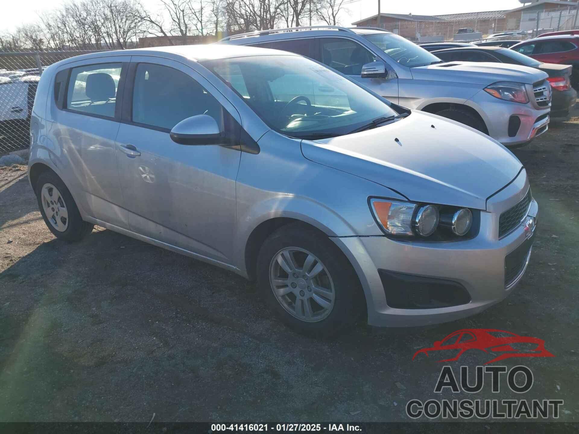 CHEVROLET SONIC 2014 - 1G1JA6SH9E4143156