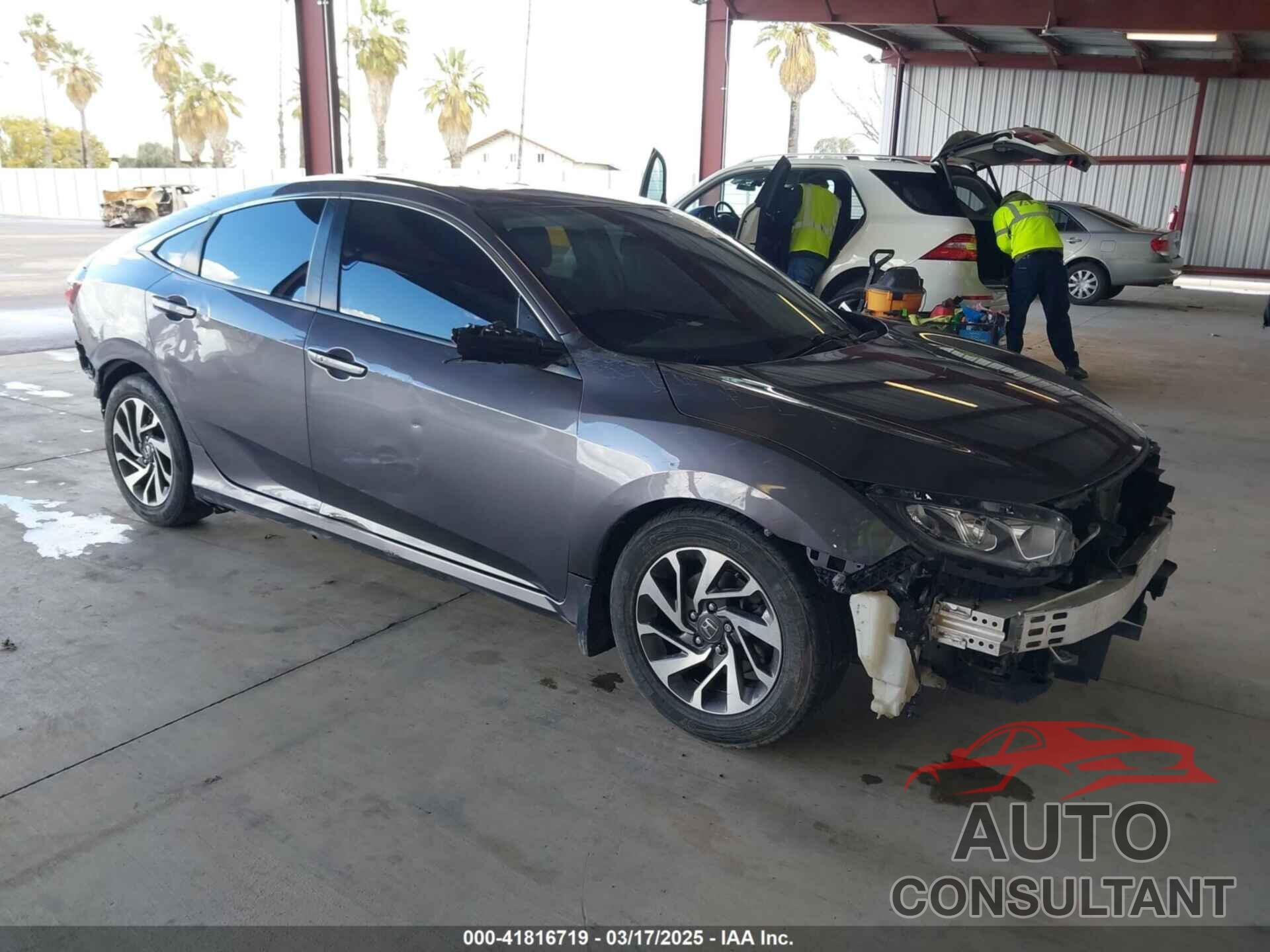 HONDA CIVIC 2017 - 19XFC2F74HE221217