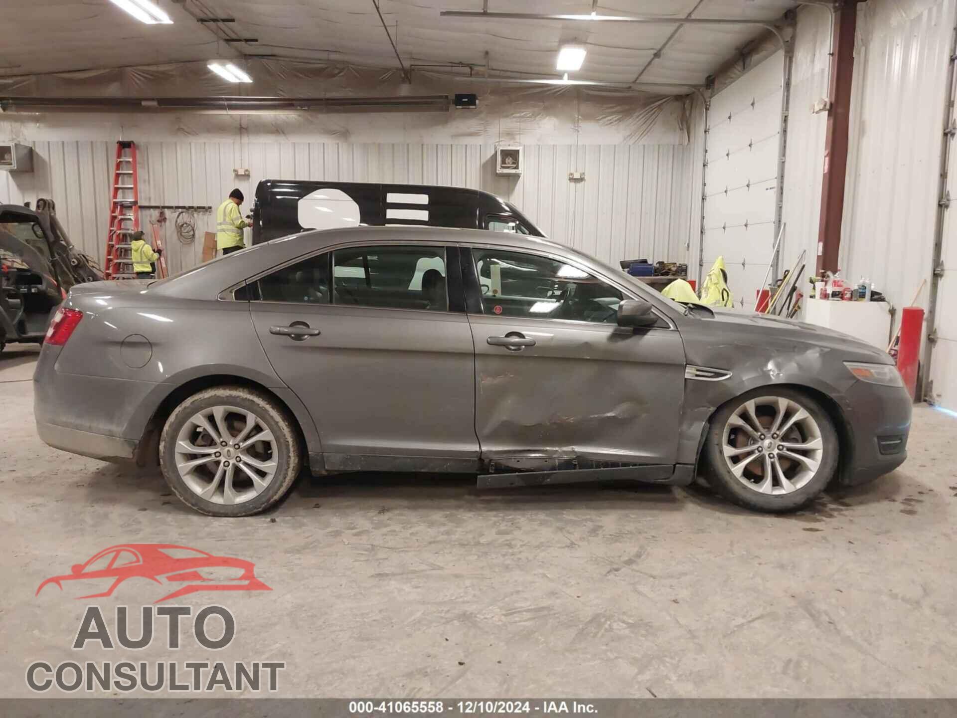 FORD TAURUS 2013 - 1FAHP2E83DG227727