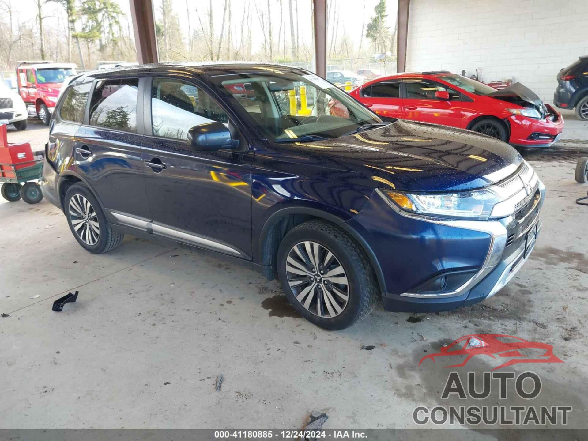 MITSUBISHI OUTLANDER 2019 - JA4AD2A38KZ054796