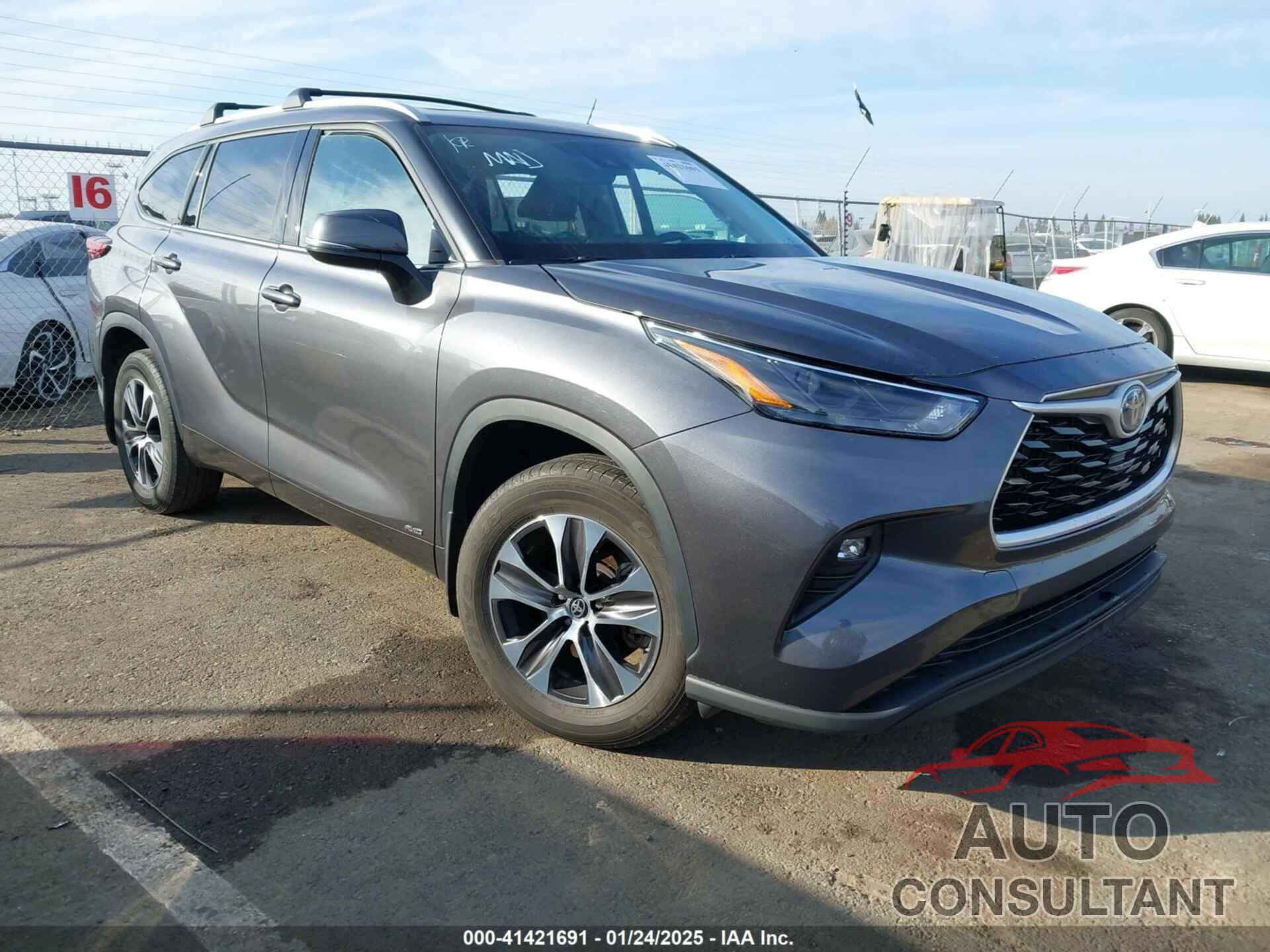 TOYOTA HIGHLANDER 2022 - 5TDGBRCH5NS556064