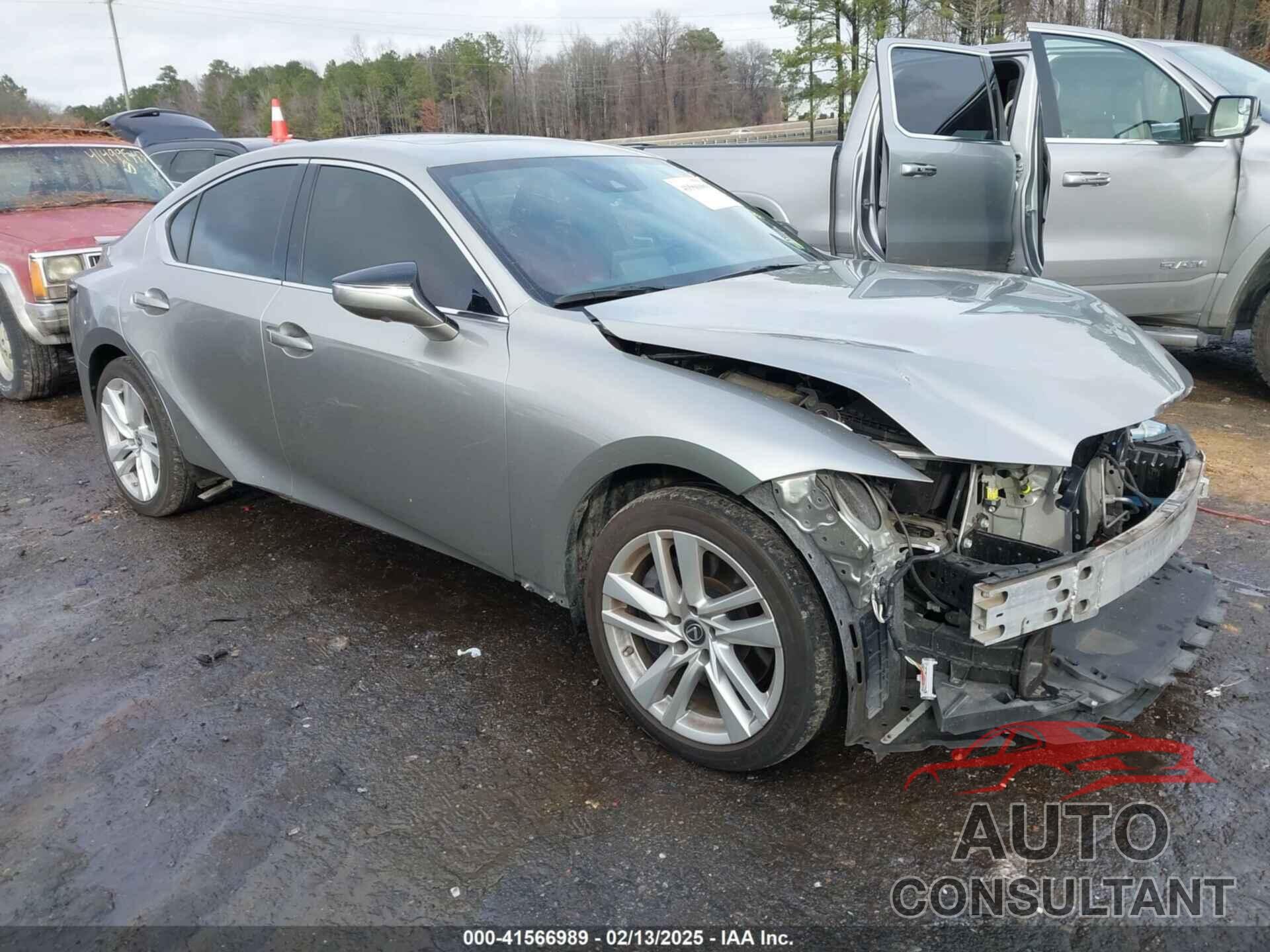 LEXUS IS 300 2021 - JTHC81F25M5044457