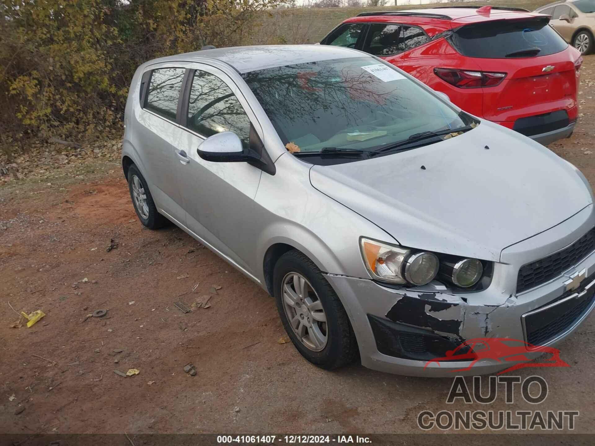 CHEVROLET SONIC 2015 - 1G1JC6SG5F4112344
