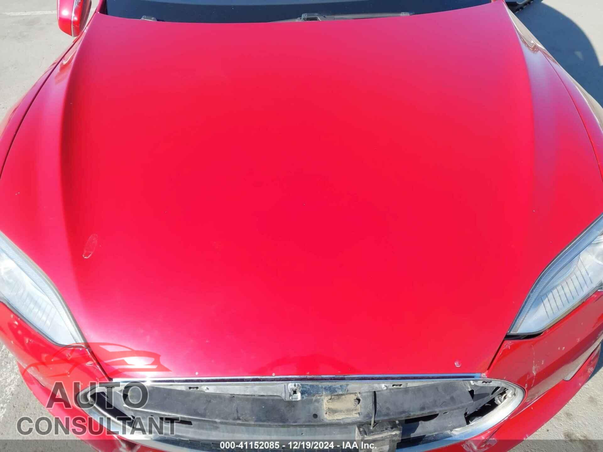 TESLA MODEL S 2013 - 5YJSA1CP4DFP13611