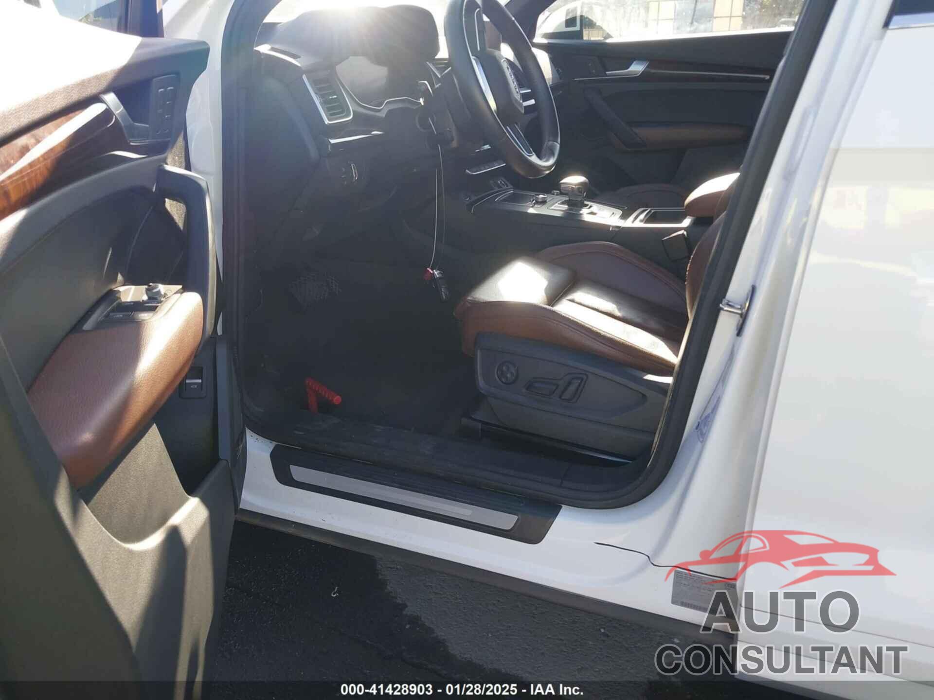 AUDI Q5 2018 - WA1BNAFY9J2196193