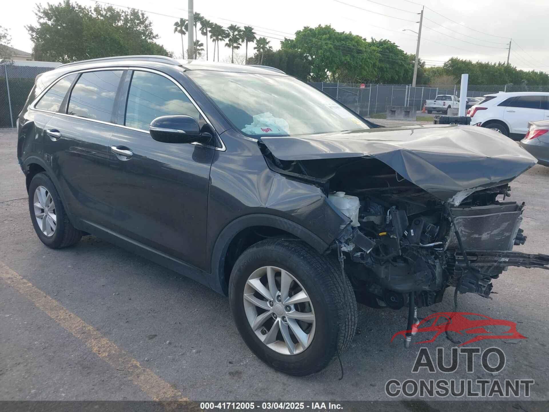 KIA SORENTO 2017 - 5XYPG4A34HG295846