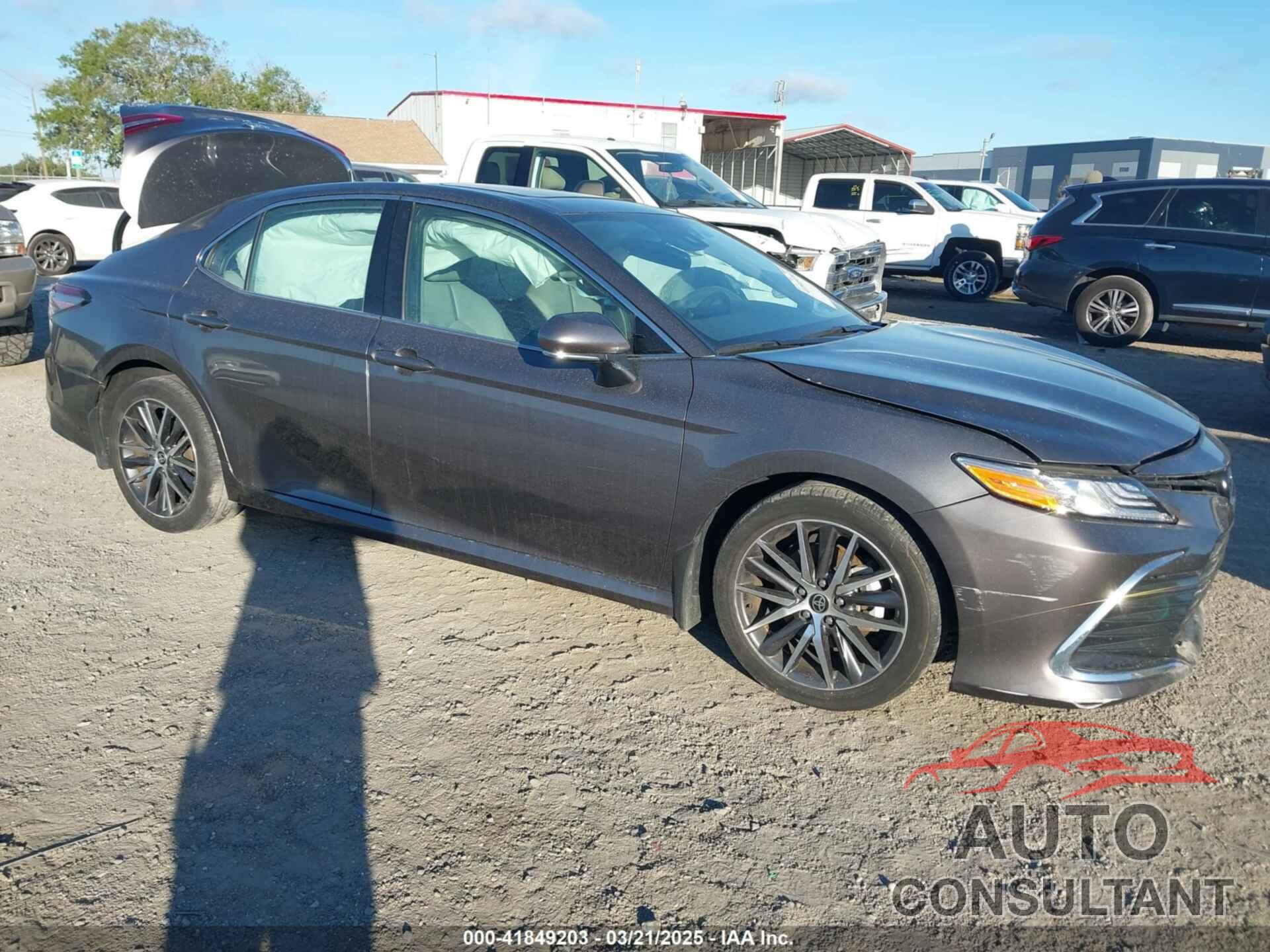 TOYOTA CAMRY 2022 - 4T1F31AK7NU575845