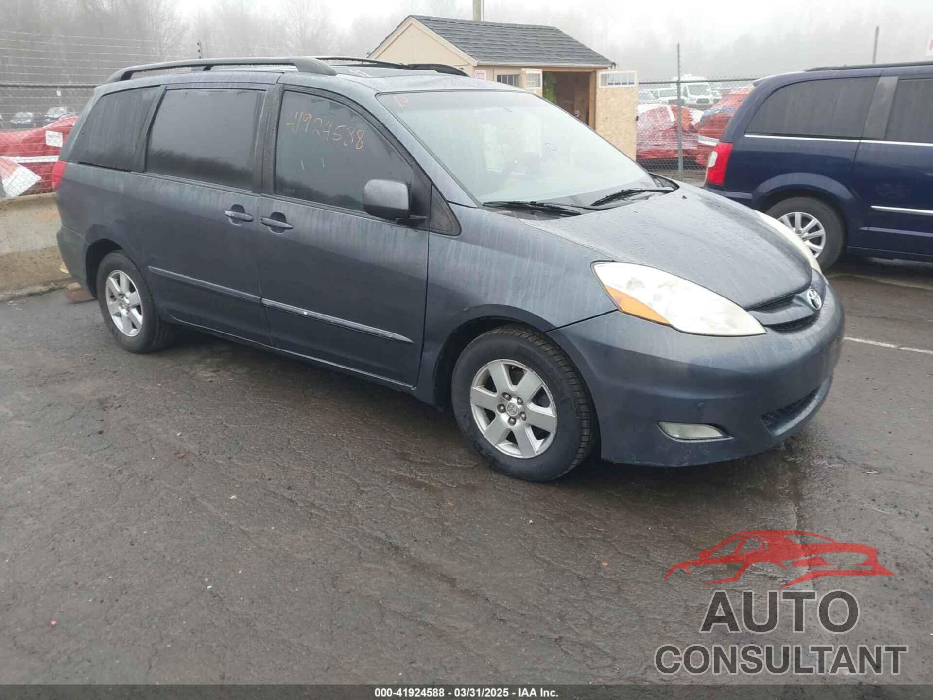 TOYOTA SIENNA 2010 - 5TDYK4CC3AS308658