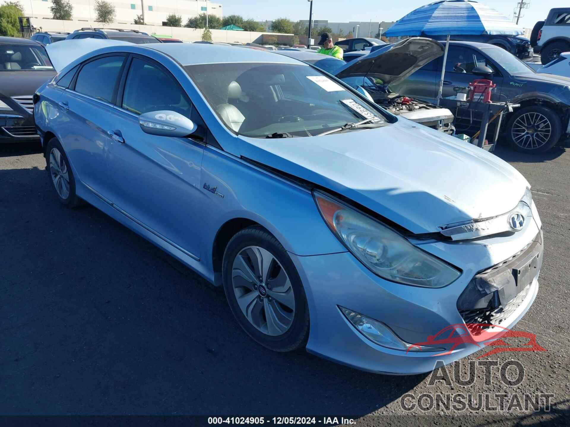 HYUNDAI SONATA HYBRID 2015 - KMHEC4A47FA131057