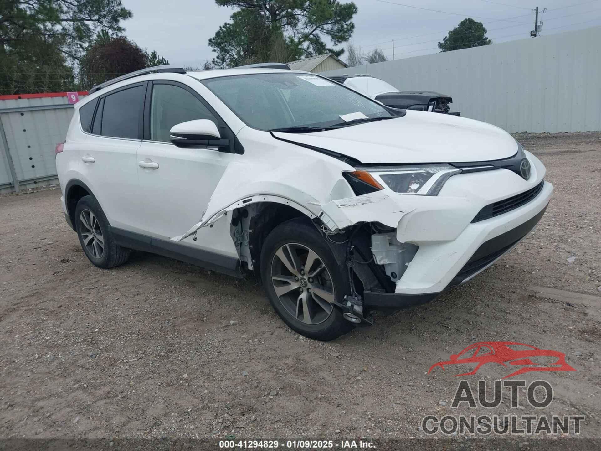 TOYOTA RAV4 2018 - JTMWFREV2JJ728724