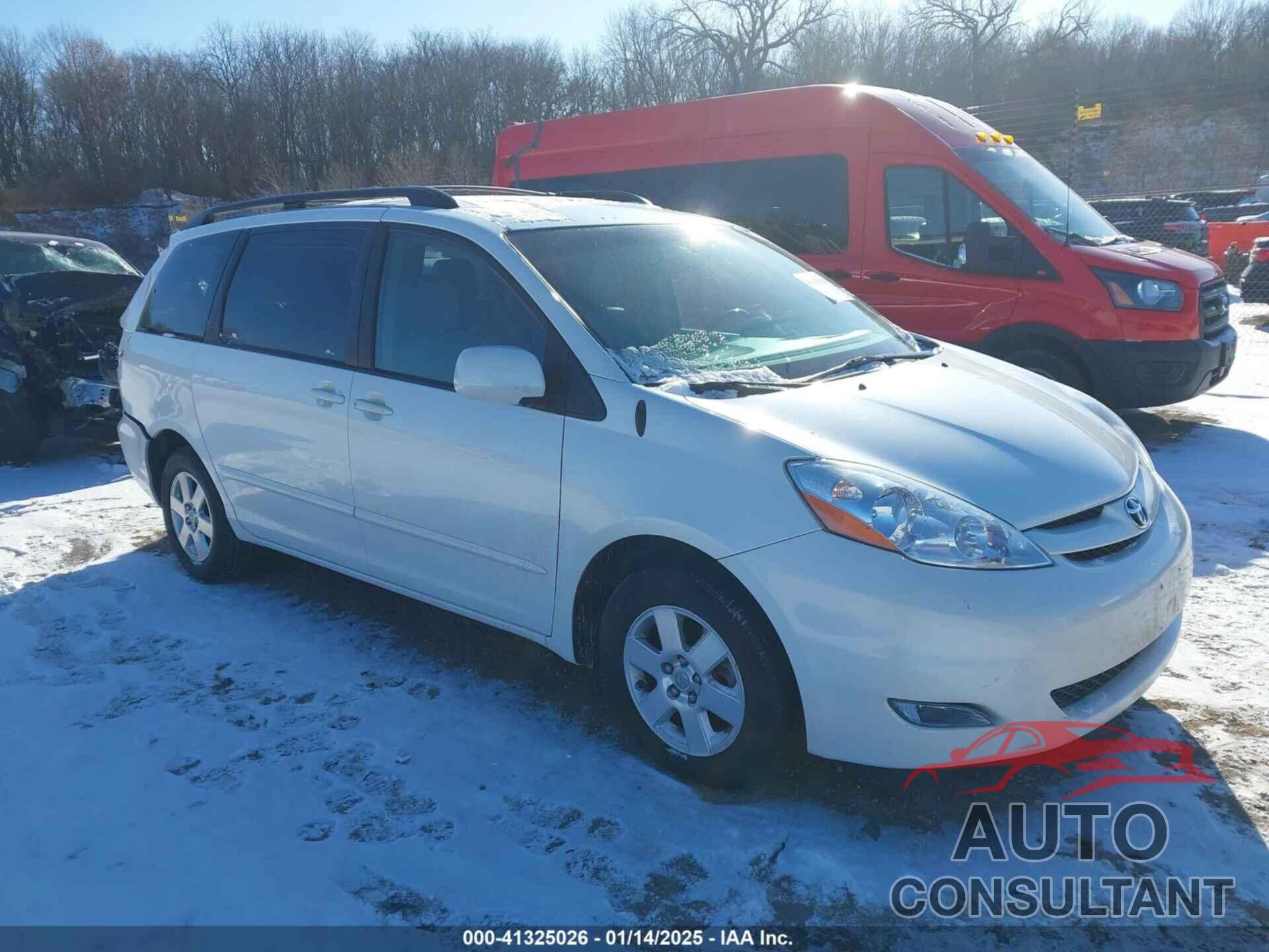 TOYOTA SIENNA 2010 - 5TDYK4CC8AS340196