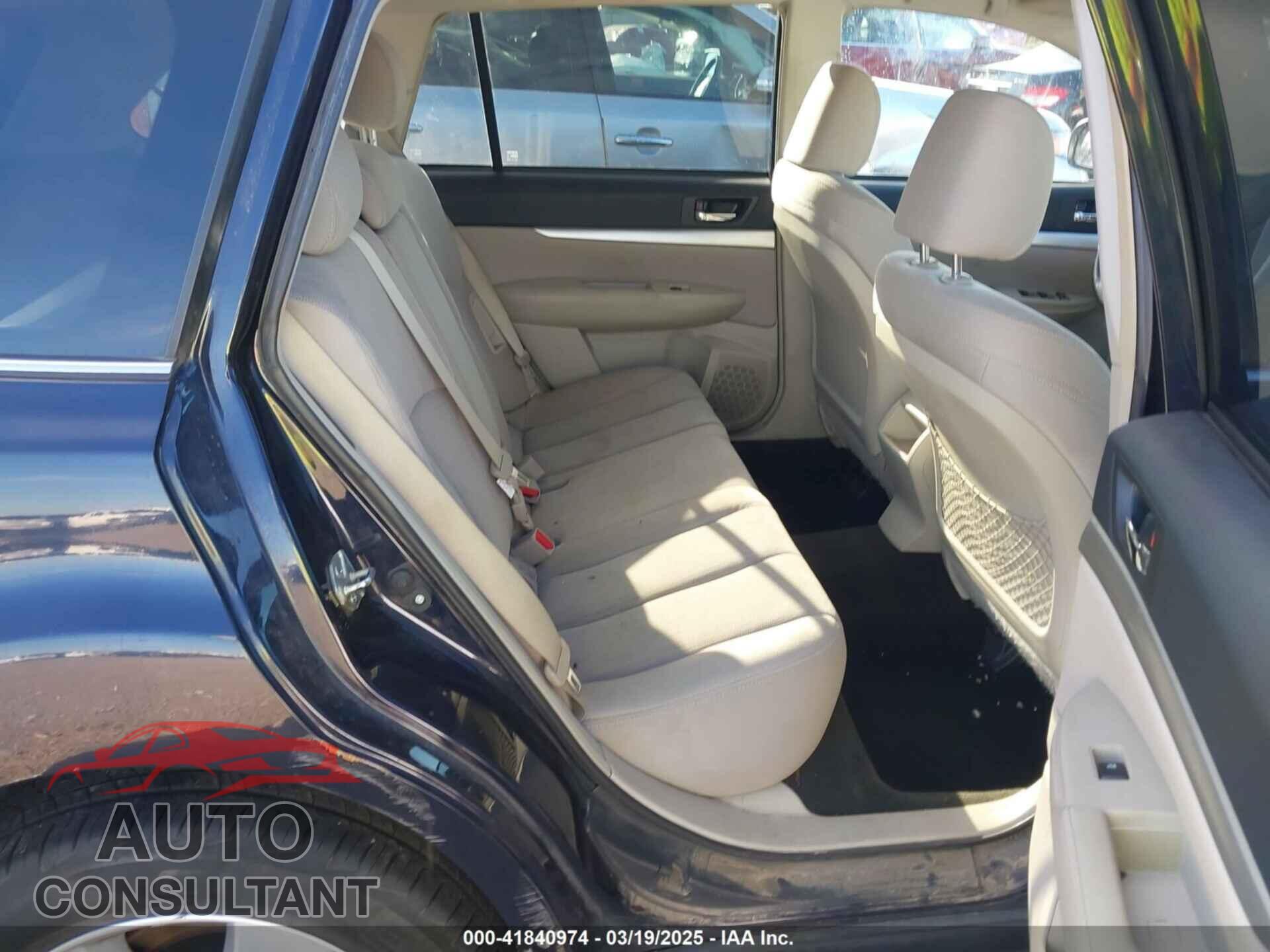 SUBARU OUTBACK 2013 - 4S4BRBGC1D3236151